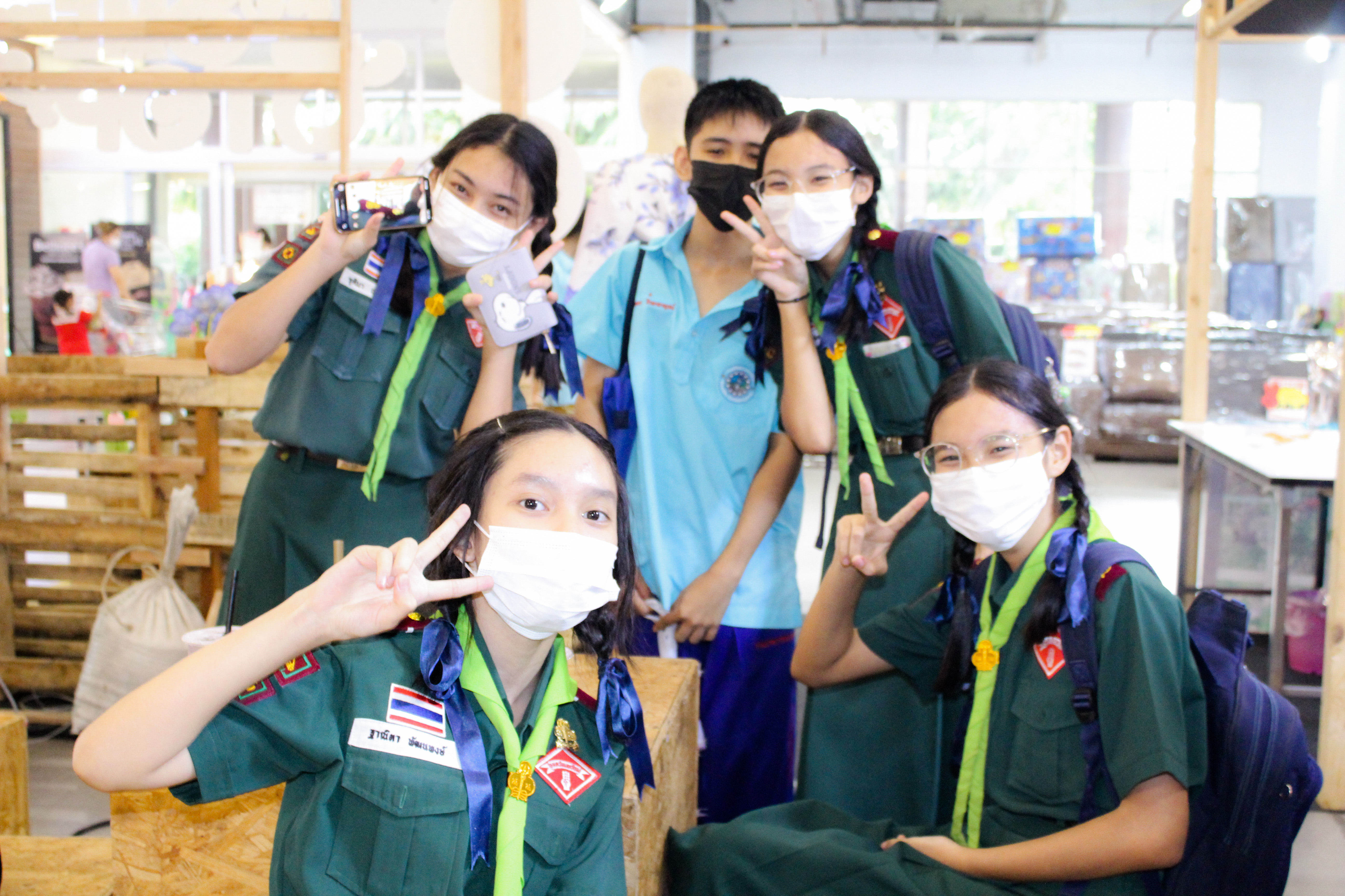 สุราษฎร์ธานี เอาใจสายช้อปปิ้งเกินต้านทาน!! ยกขบวนขนทัพมาอีกแล้วจ้า…กับงาน OTOP SME ศรีวิชัย สร้างรอยยิ้มให้คนไทย ของกิน ของใช้ เสื้อผ้า เพียบ เจอกันได้ที่ ลานโปรโมชั่น ชั้น 1 ศูนย์การค้าสหไทยการ์เด้นฯ