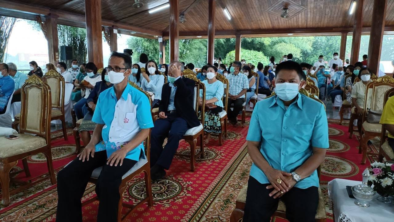 พช.สุราษฎร์ ร่วมพิธีปลงผมในโครงการบรรพชาอุปสมบท 910 รูป เฉลิมพระเกียรติสมเด็จพระนางเจ้าสิริกิติ์ พระบรมราชินีนาถพระบรมราชชนนีพันปีหลวง เนื่องในโอกาสมหามงคลเฉลิมพระชนมพรรษา 90 พรรษา 12 สิงหาคม 2565