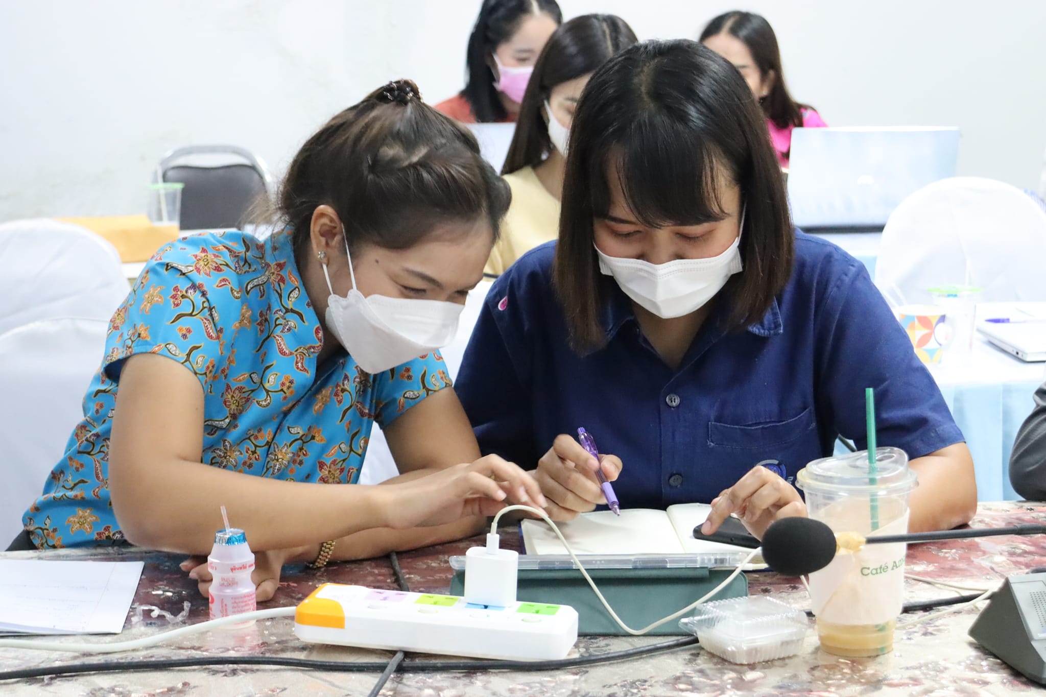 พช.สุราษฎร์ ติวเข้มนักประชาสัมพันธ์ด้านการถ่ายภาพและวีดีโอเพื่อการประชาสัมพันธ์อย่างมืออาชีพ