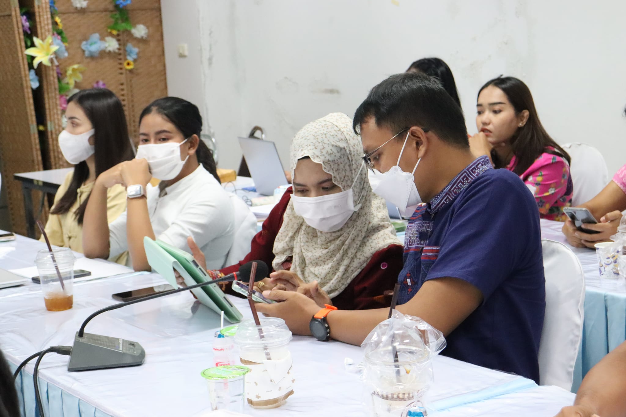 พช.สุราษฎร์ ติวเข้มนักประชาสัมพันธ์ด้านการถ่ายภาพและวีดีโอเพื่อการประชาสัมพันธ์อย่างมืออาชีพ