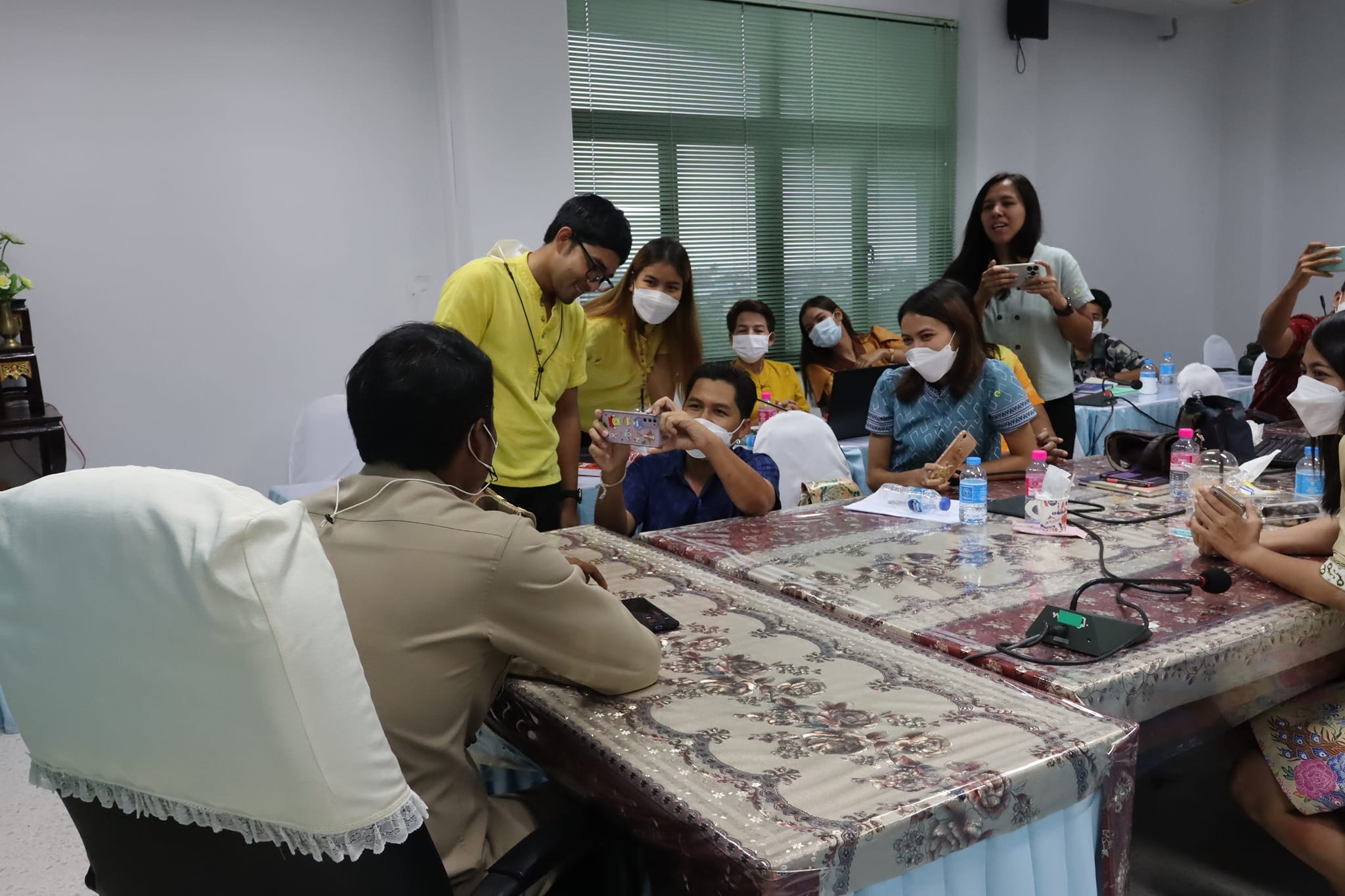 พช.สุราษฎร์ ติวเข้มนักประชาสัมพันธ์ด้านการถ่ายภาพและวีดีโอเพื่อการประชาสัมพันธ์อย่างมืออาชีพ