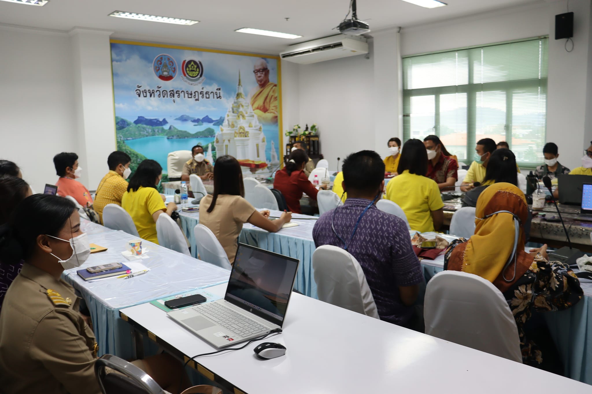 พช.สุราษฎร์ ติวเข้มนักประชาสัมพันธ์ด้านการถ่ายภาพและวีดีโอเพื่อการประชาสัมพันธ์อย่างมืออาชีพ
