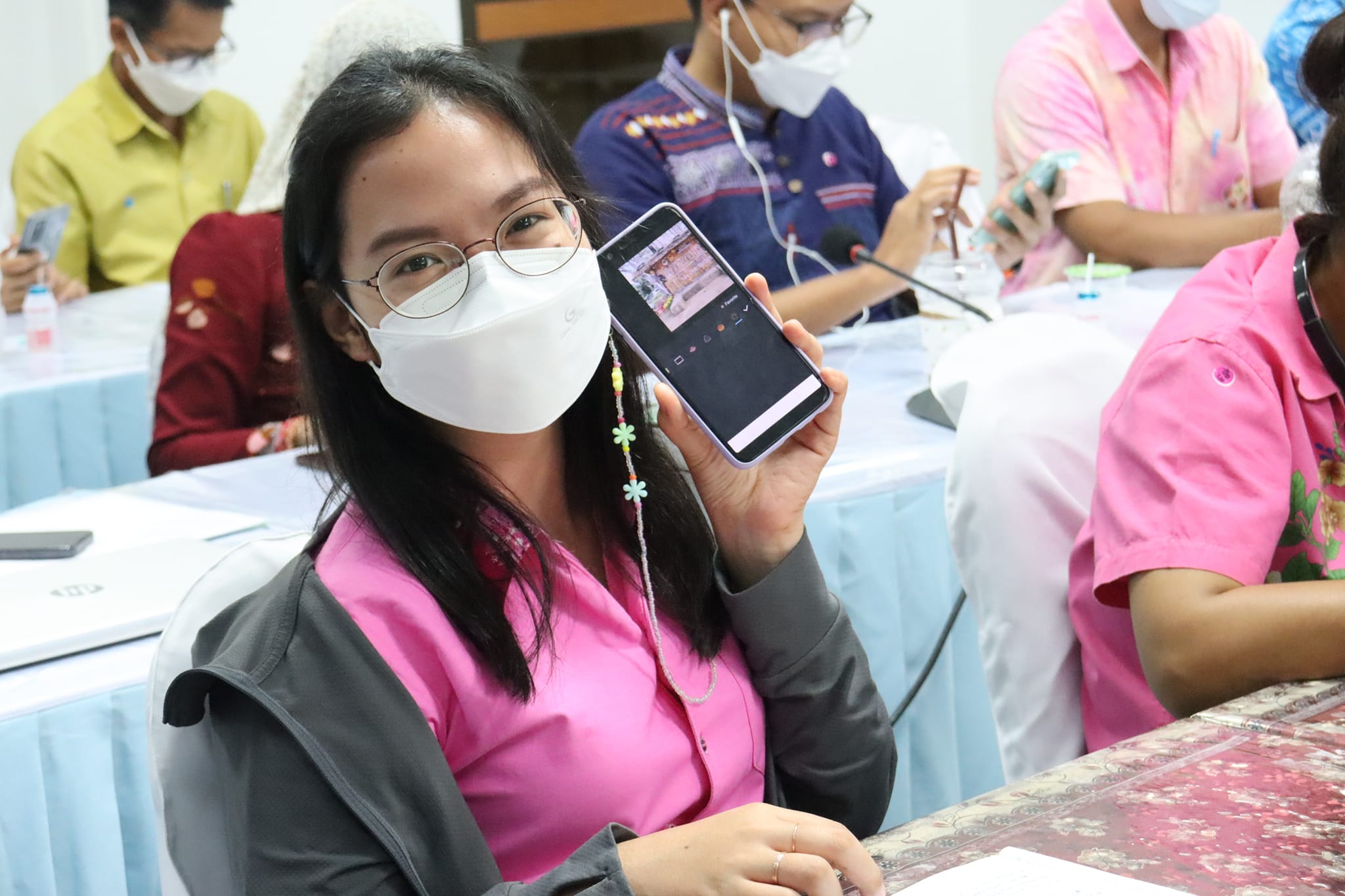 พช.สุราษฎร์ ติวเข้มนักประชาสัมพันธ์ด้านการถ่ายภาพและวีดีโอเพื่อการประชาสัมพันธ์อย่างมืออาชีพ