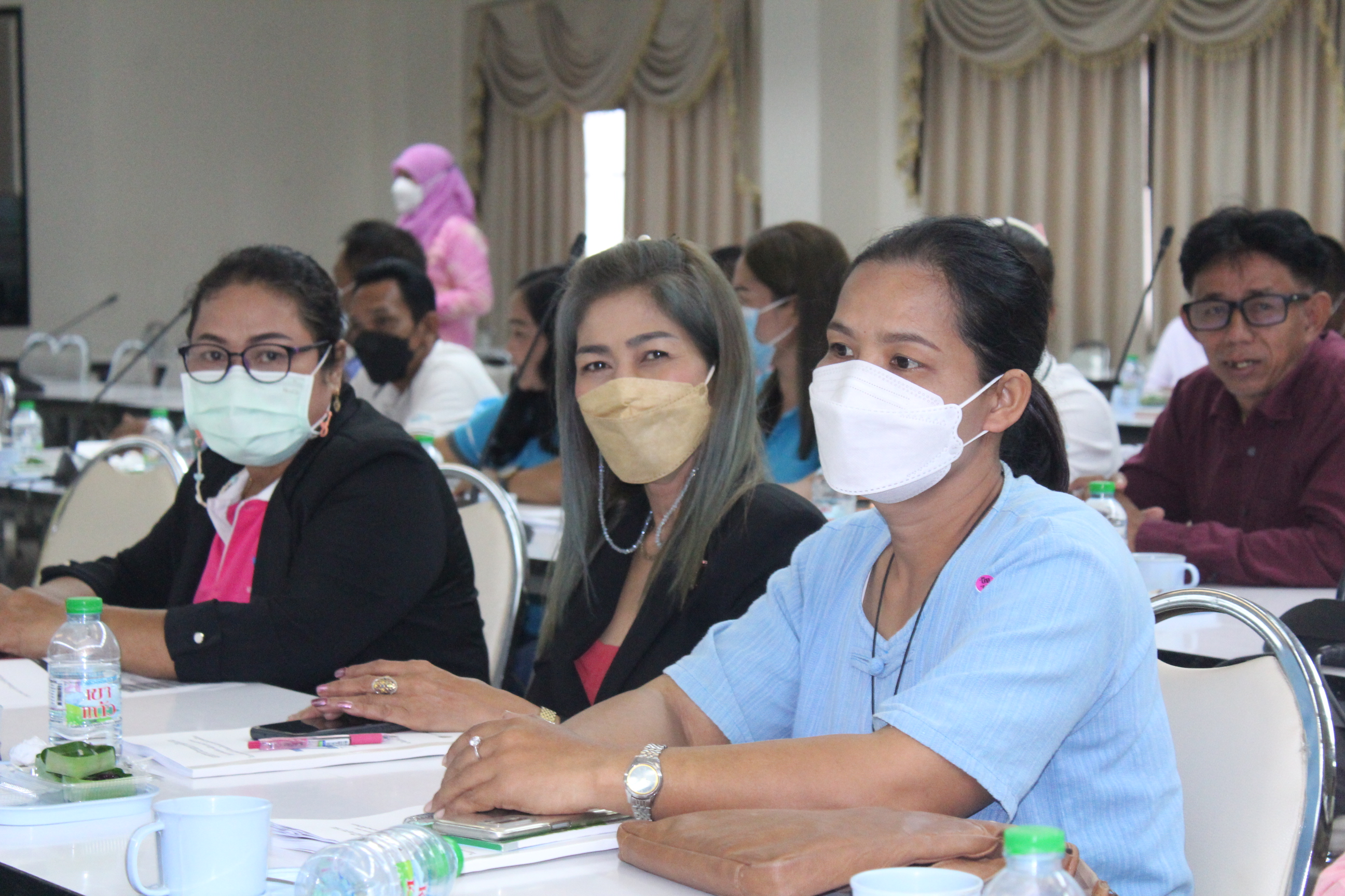 พช.สุราษฎร์ฯ “ขับเคลื่อนความโปร่งใส เชื่อมันในคุณธรรม” จัดกิจกรรมโครงการประชุมเชิงปฏิบัติการส่งเสริมการมีส่วนร่วมภาคประชาชนในการสร้างความโปร่งใส และป้องกันการทุจริตประพฤติมิชอบ แก่เครือข่ายภาคประชาสังคมในการป้องกันการทุจริต