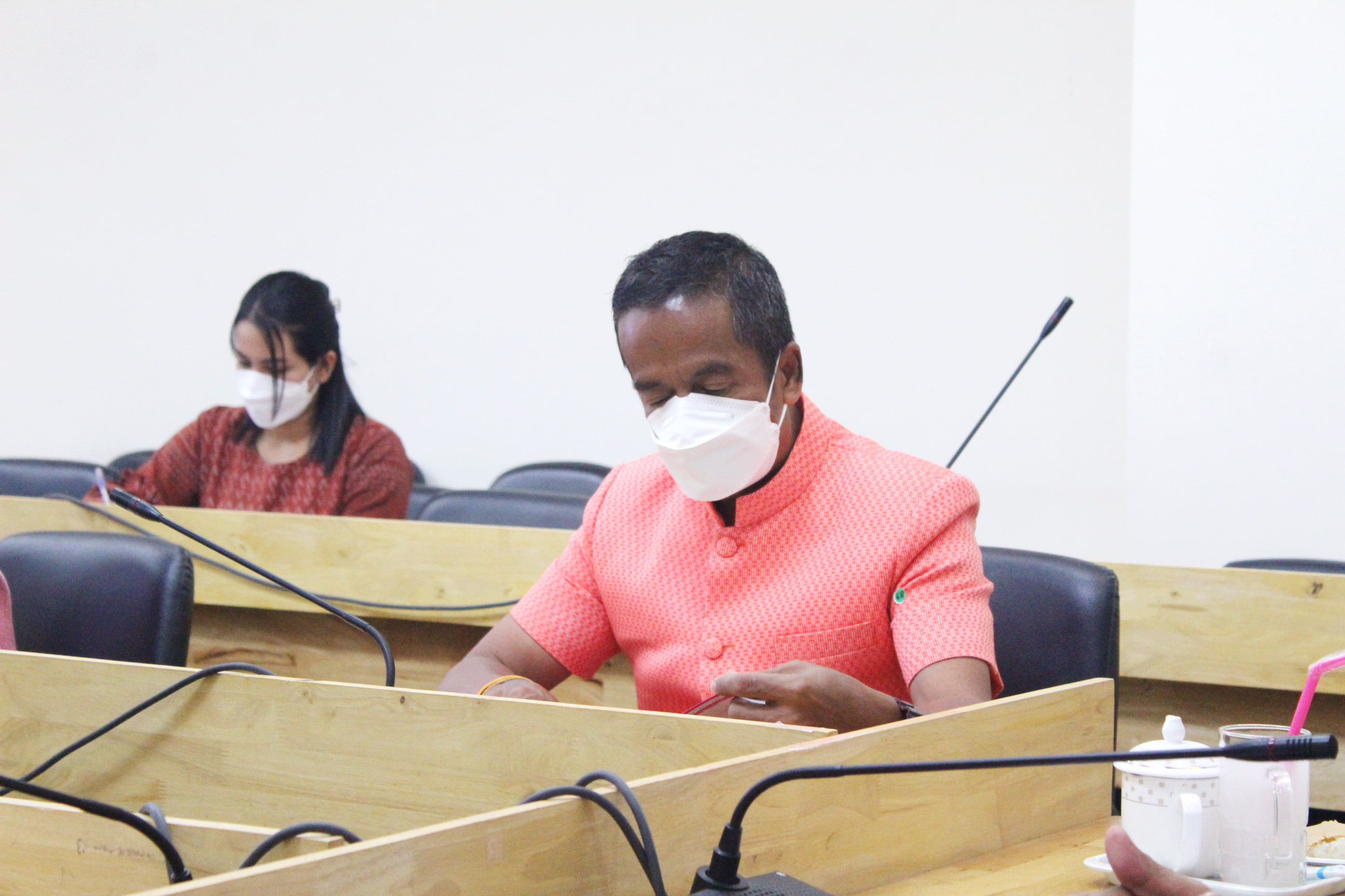 พช.สุราษฎร์ฯ จัดประชุมคณะทำงานบริหารการจัดเก็บข้อมูล (จปฐ.) ระดับจังหวัด และ รับรองผลการจัดเก็บข้อมูลความจำเป็นพื้นฐาน (จปฐ.) ปี พ.ศ.2565 จังหวัดสุราษฎร์ธานี