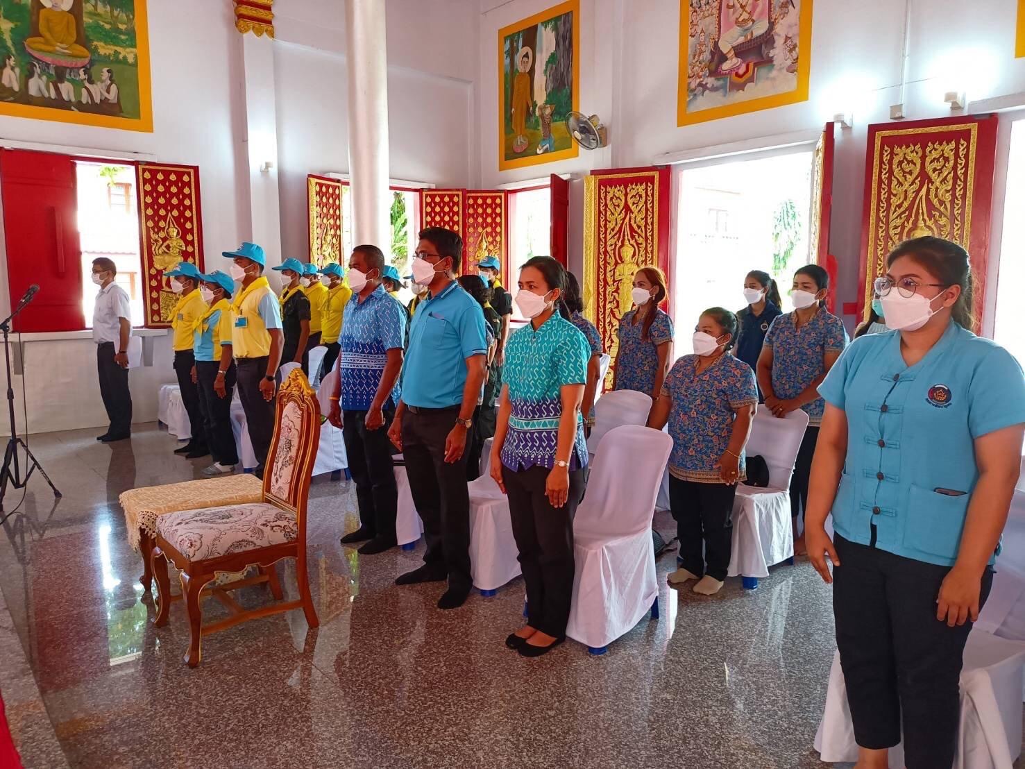 พช.สุราษฎร์ฯ ร่วมกิจกรรมเพื่อเฉลิมพระเกียรติฯ เนื่องในวันเฉลิมพระชนมพรรษา ๙o พรรษา สมเด็จพระนางเจ้าสิริกิติ์พระบรมราชินีนาถ พระบรมราชชนนีพันปีหลวง ณ วัดไตรธรรมารามพระอารามหลวง อำเภอเมืองฯ จังหวัดสุราษฎร์ธานี