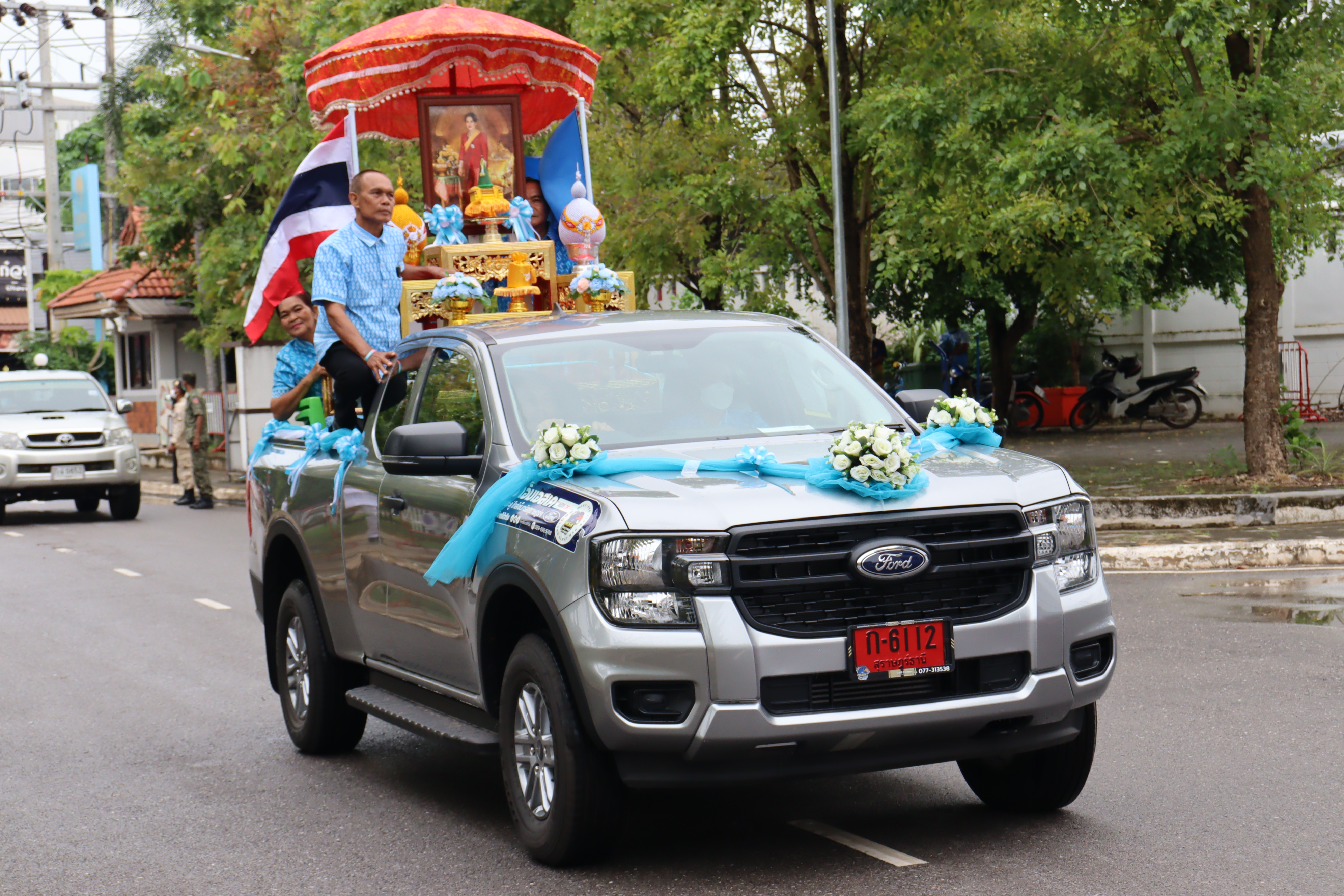 พช.สุราษฎร์ จับมือ ปปส.ภาค 8 และเครือข่ายกองทุนแม่ฯ จังหวัดสุราษฎร์ธานี จัดพิธีมอบเงินพระราชทานขวัญถุงกองทุนแม่ของแผ่นดิน ปี 2565