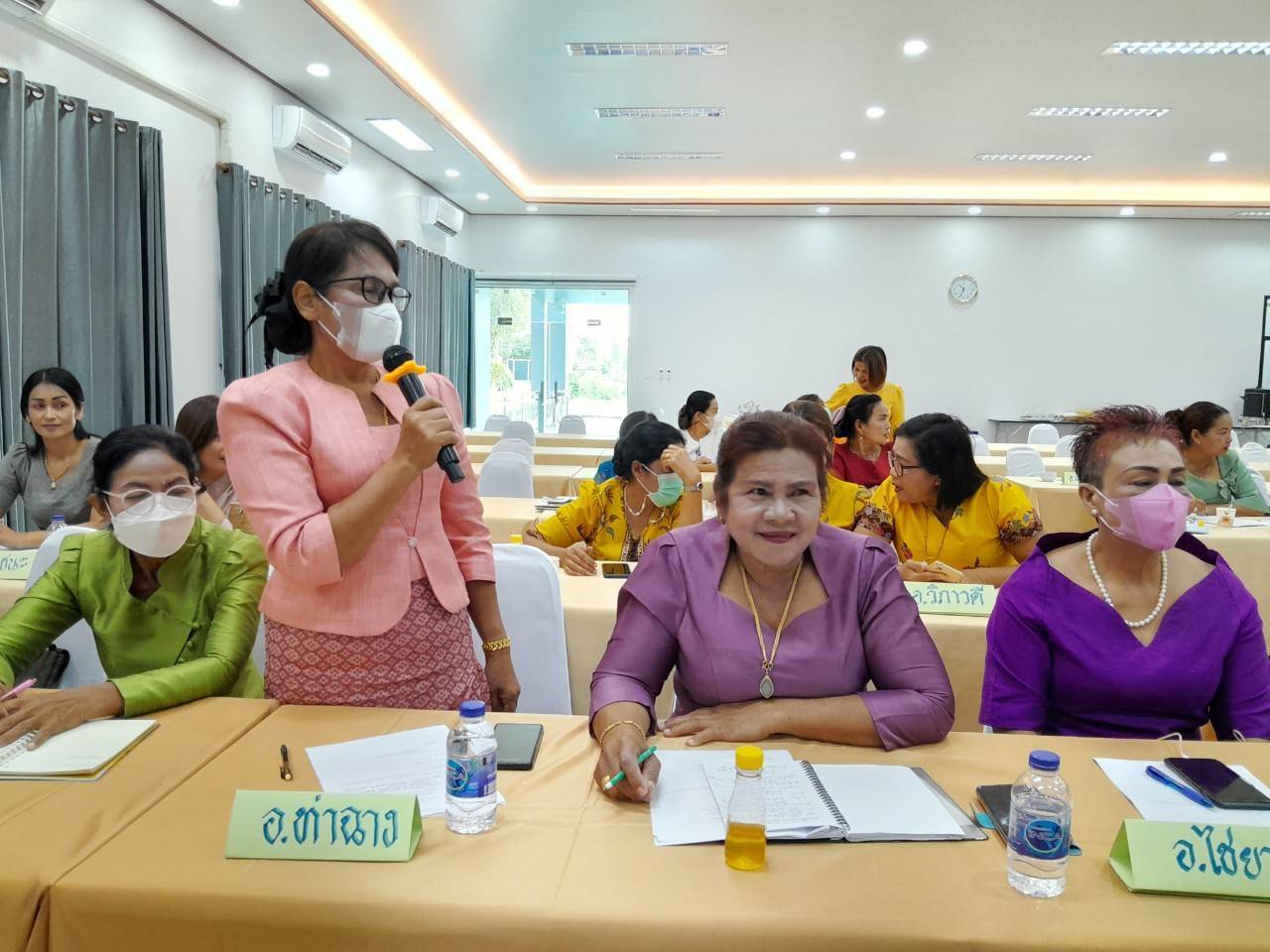 “พลังสตรี พลังที่ยิ่งใหญ่ คณะกรรมการพัฒนาสตรีจังหวัด สุราษฏร์ธานี ประชุมสัญจร ขับเคลื่อนงาน”