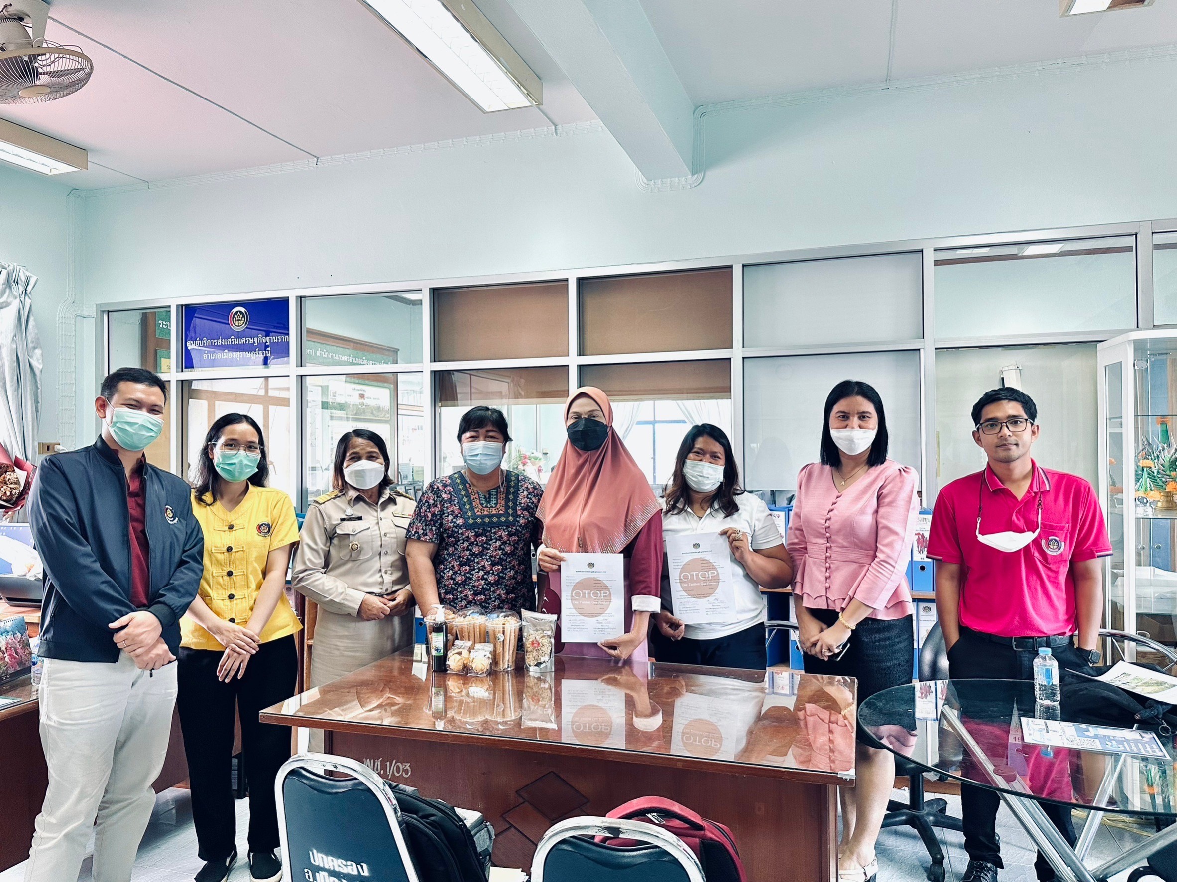 พช.เมืองสุราษฎร์ธานี ร่วมติดตามโครงการพัฒนาศักยภาพผู้ประกอบการสู่ยุค 4.0 ปีงบประมาณ2566