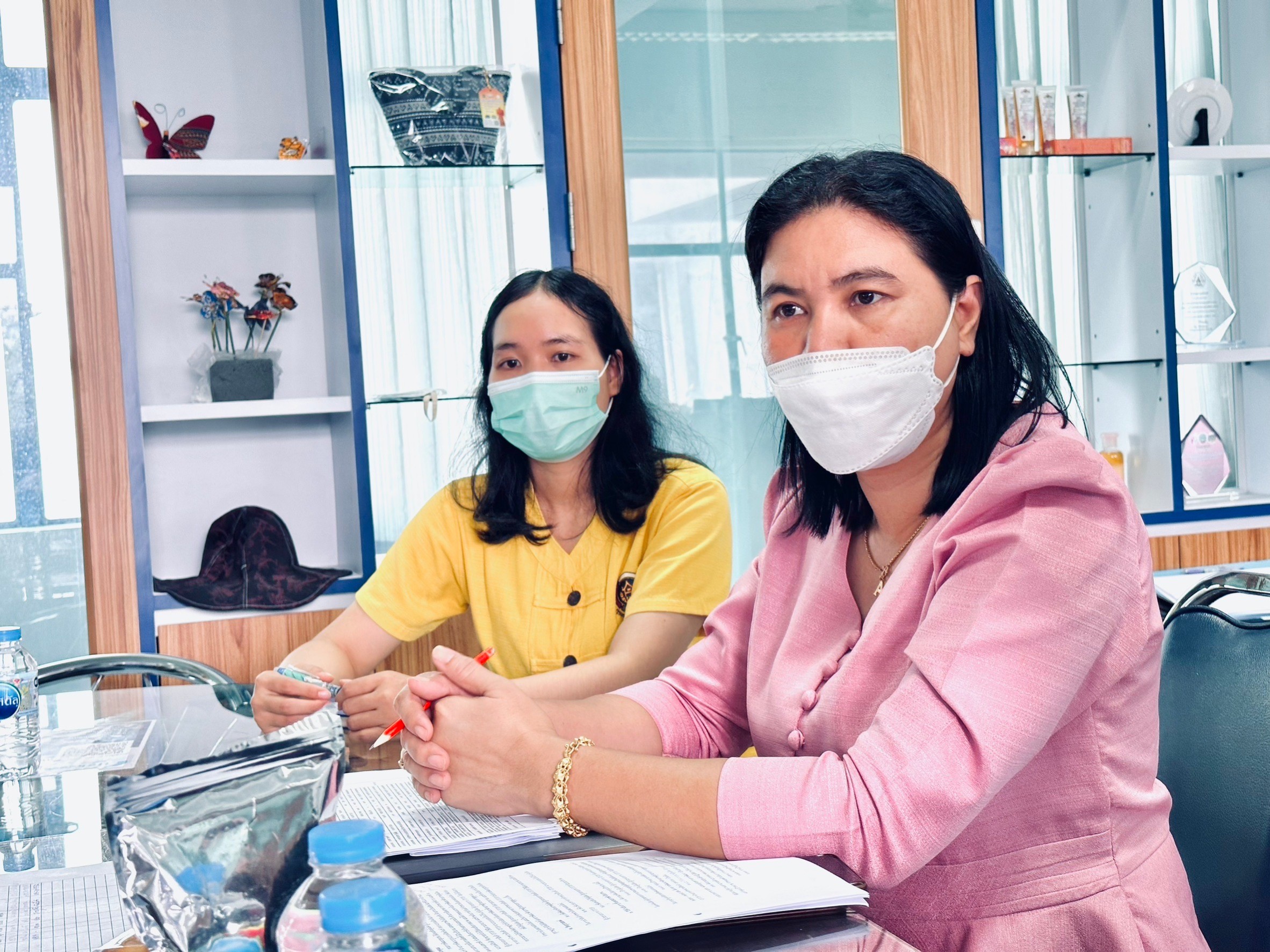 พช.เมืองสุราษฎร์ธานี ร่วมติดตามโครงการพัฒนาศักยภาพผู้ประกอบการสู่ยุค 4.0 ปีงบประมาณ2566