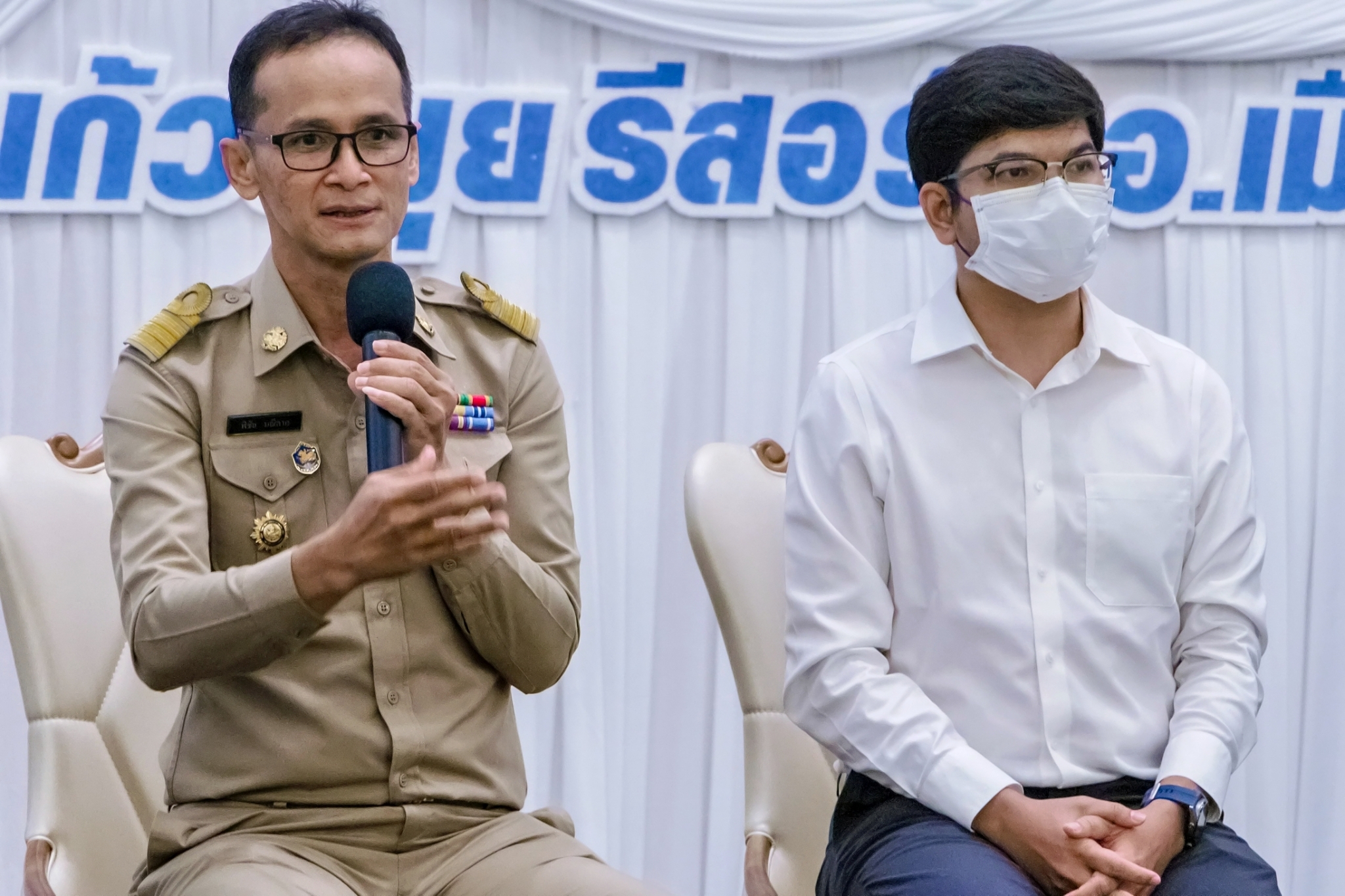 จังหวัดสุราษฎร์ธานีรวมพลังภาคีการพัฒนาจัด อบรมเชิงปฏิบัติการ ผลักดันวิสาหกิจชุมชนฯ และOTOP ก้าวสู่ “ครัวของโลก”