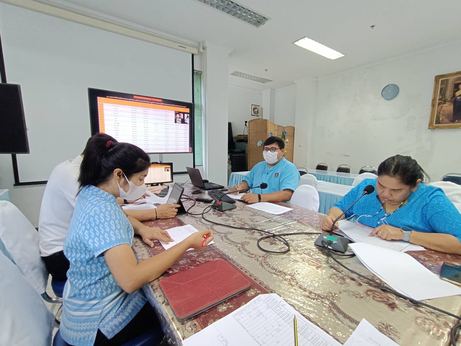 พช.สุราษฎร์ธานี ประชุมติดตามผลการใช้จ่ายงบประมาณตามแผนการใช้จ่ายประจำปีงบประมาณ พ.ศ. 2566 ครั้งที่ 1/2566