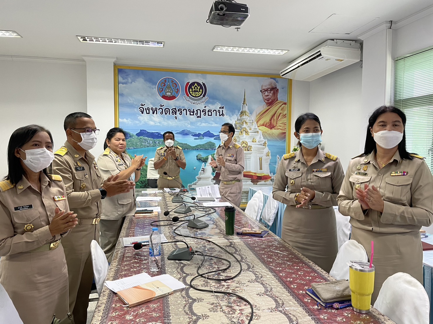 พช.สุราษฎร์ธานี ร่วมประชุมกรมการพัฒนาชุมชน ครั้งที่ 4/2566 ผ่านระบบวีดิทัศน์ทางไกล (Video Conference)