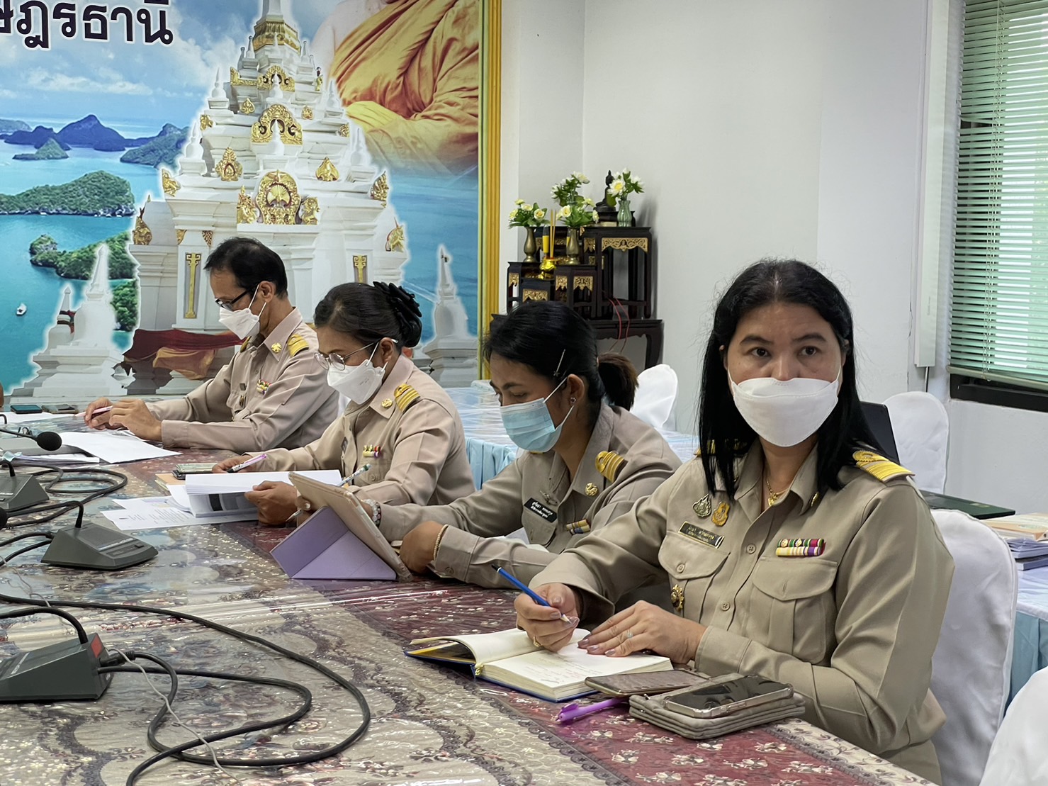 พช.สุราษฎร์ธานี ร่วมประชุมกรมการพัฒนาชุมชน ครั้งที่ 4/2566 ผ่านระบบวีดิทัศน์ทางไกล (Video Conference)