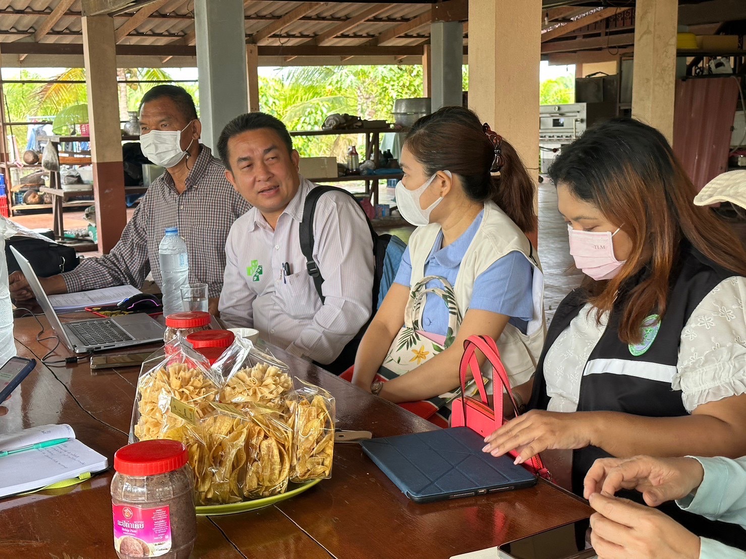 คณะกรรมการเครือข่าย KBO ลงพื้นที่เร่งพัฒนาผลิตภัณฑ์ OTOP ภายใต้โครงการ KBO ในวันที่ 2