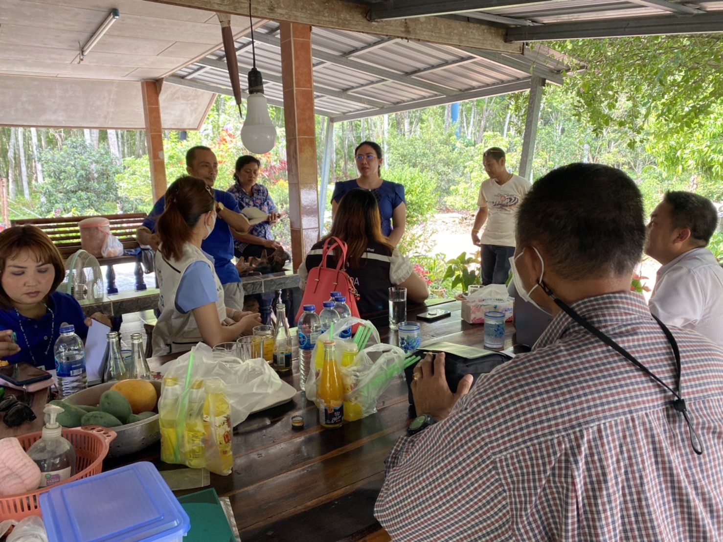 คณะกรรมการเครือข่าย KBO ลงพื้นที่เร่งพัฒนาผลิตภัณฑ์ OTOP ภายใต้โครงการ KBO ในวันที่ 2