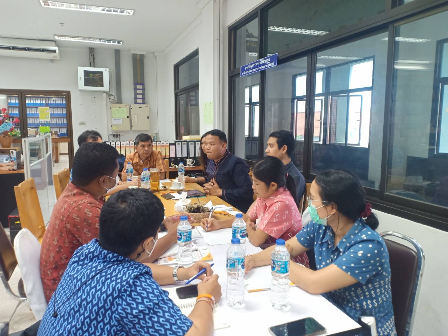 ตัวแทนกรม พช.ลงพื้นที่พบปะ ติวเข้มงานกองทุนชุมชน