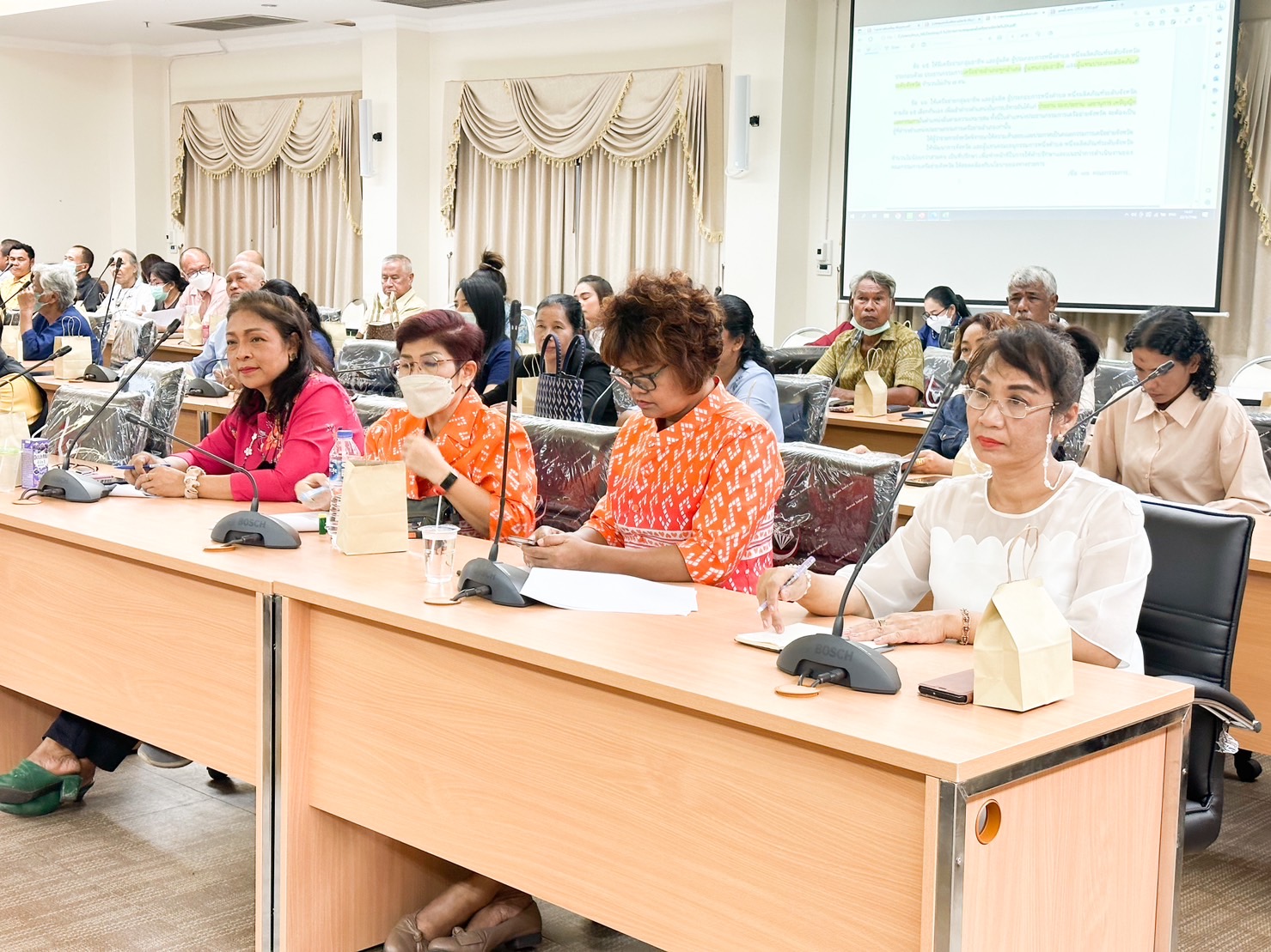 พช. สุราษฎร์ เฟ้นหาสุดยอดผู้นำเครือข่ายจังหวัดสุราษฎร์ธานี