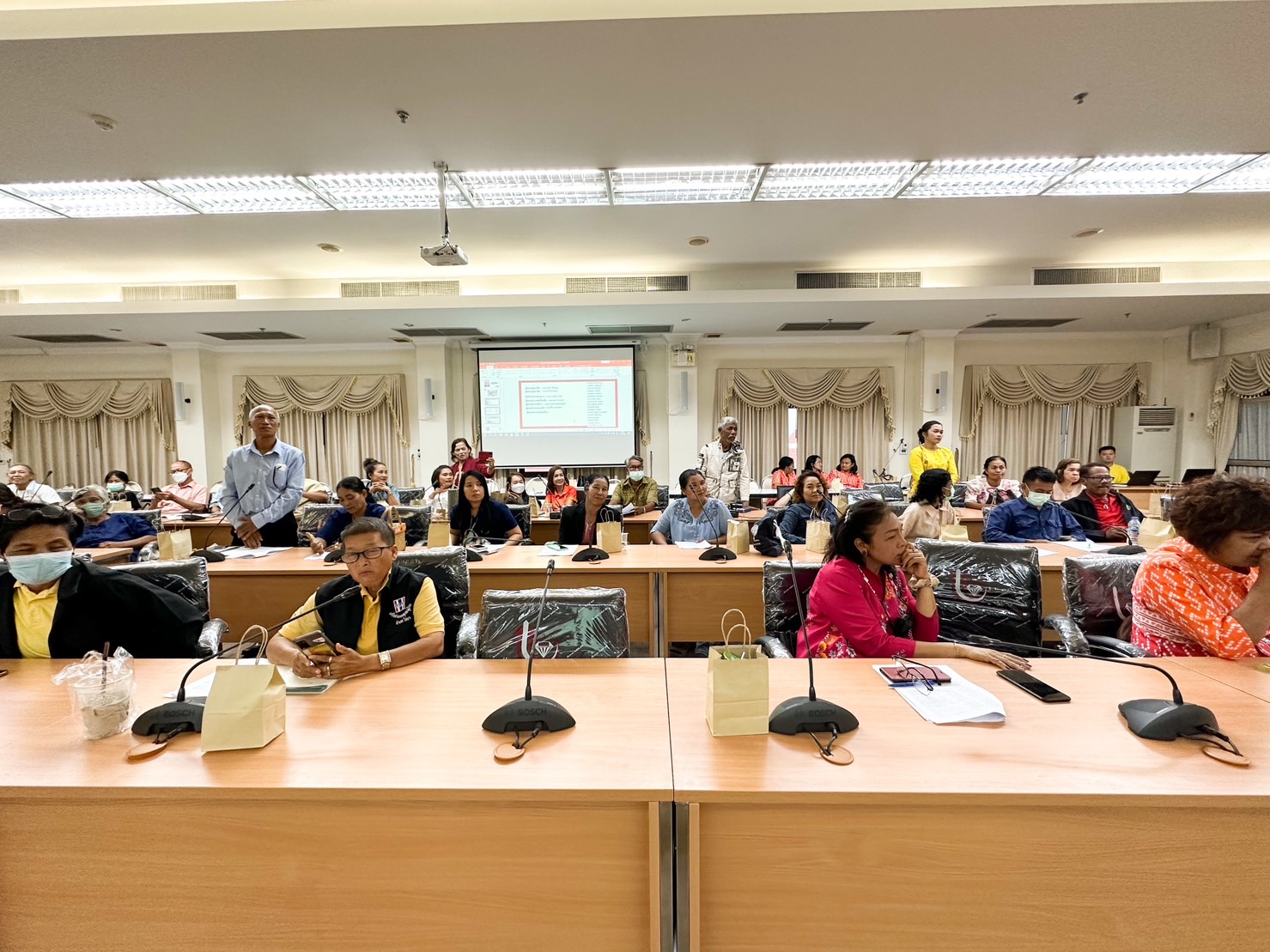 พช. สุราษฎร์ เฟ้นหาสุดยอดผู้นำเครือข่ายจังหวัดสุราษฎร์ธานี