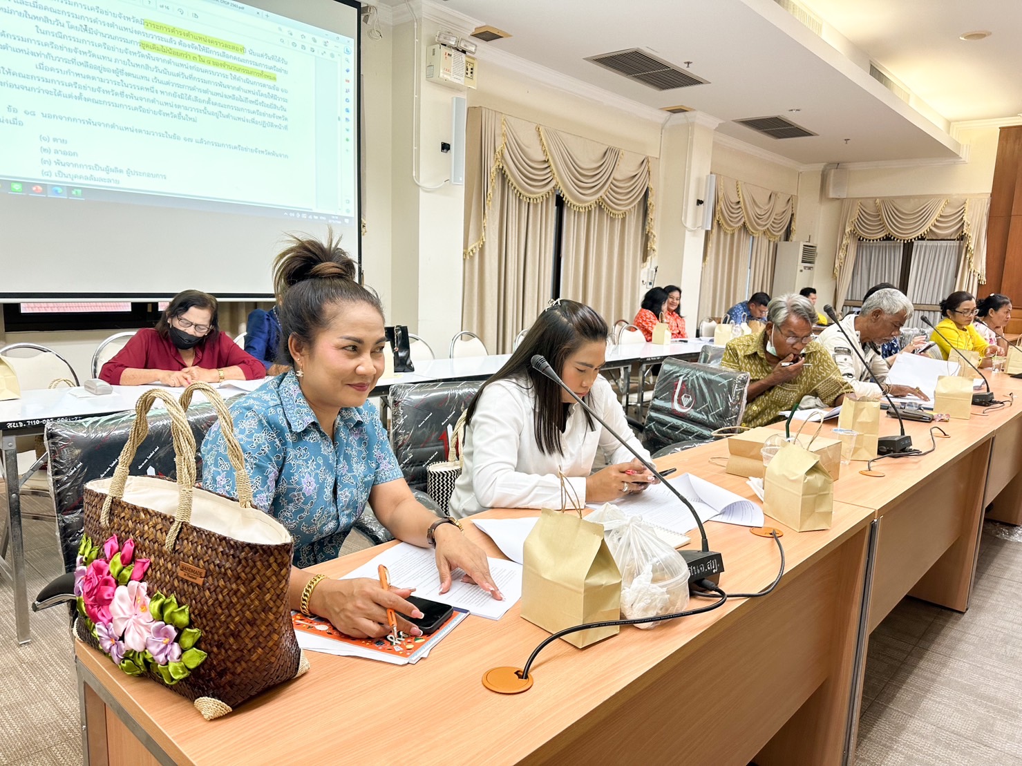 พช. สุราษฎร์ เฟ้นหาสุดยอดผู้นำเครือข่ายจังหวัดสุราษฎร์ธานี