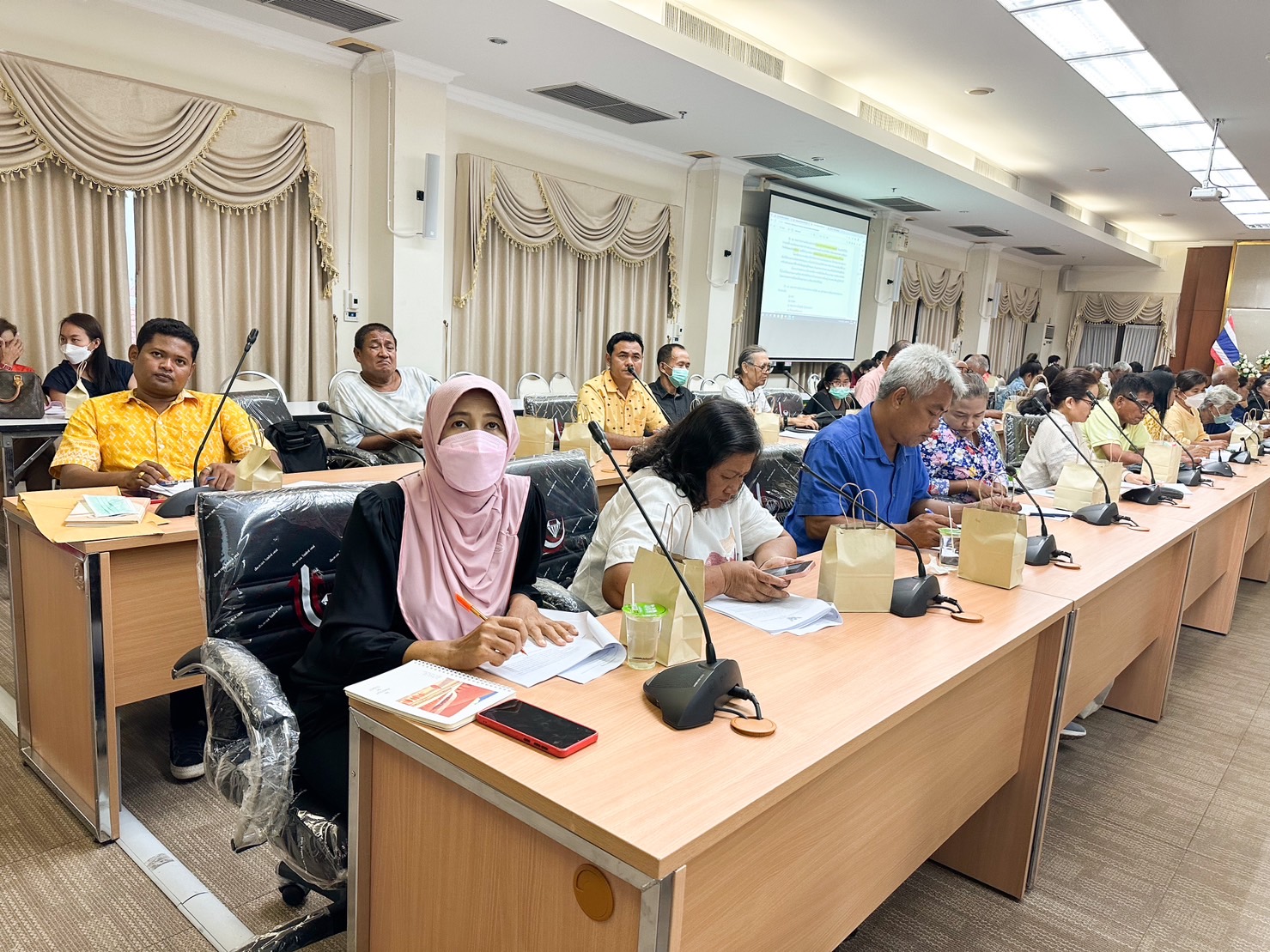 พช. สุราษฎร์ เฟ้นหาสุดยอดผู้นำเครือข่ายจังหวัดสุราษฎร์ธานี