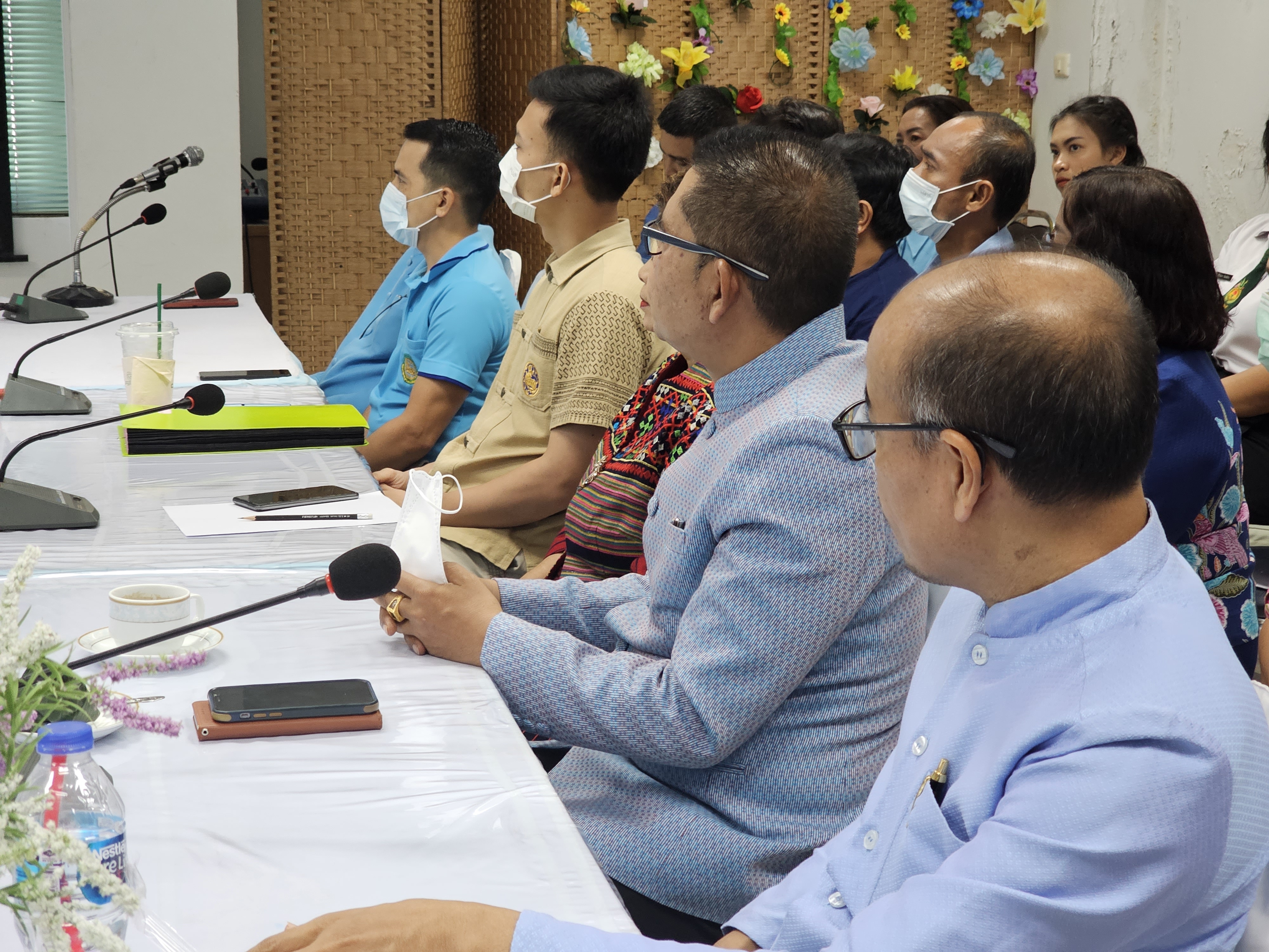 พช.สุราษฎร์ธานี ส่ง TOP4 โชว์กึ๋นอวดกรรมการตัดสินข้าราชการดีเด่น