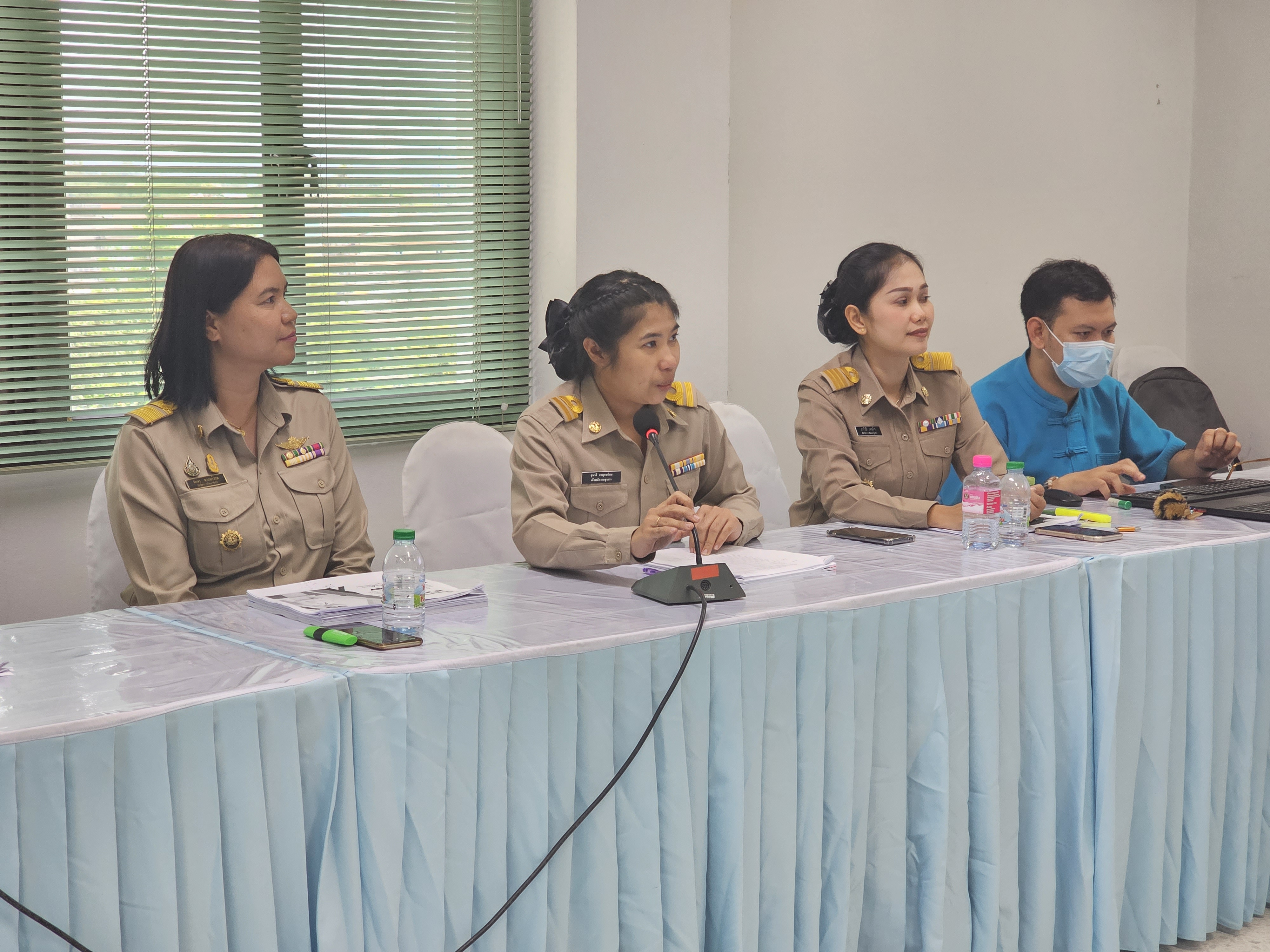 พช.สุราษฎร์ธานี ส่ง TOP4 โชว์กึ๋นอวดกรรมการตัดสินข้าราชการดีเด่น