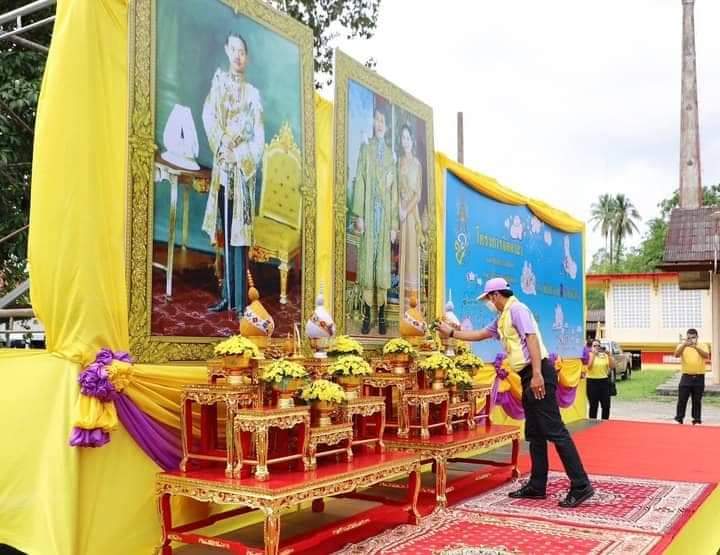 สพจ.สุราษฎร์ธานี สำนึกในพระมหากรุณาธิคุณฯ ร่วมกิจกรรมอาสาพัฒนาเนื่องในวันพระบาทสมเด็จพระปกเกล้าเจ้าอยู่หัว