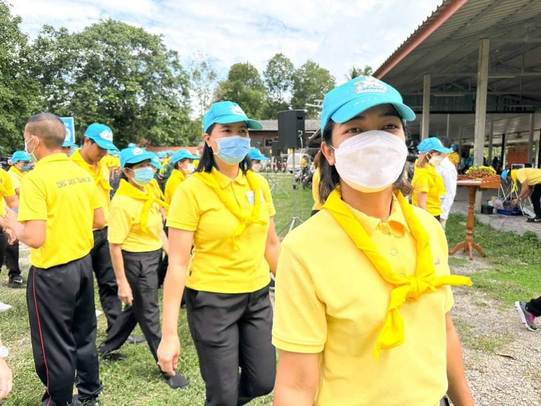 สพจ.สุราษฎร์ธานี สำนึกในพระมหากรุณาธิคุณฯ ร่วมกิจกรรมอาสาพัฒนาเนื่องในวันพระบาทสมเด็จพระปกเกล้าเจ้าอยู่หัว