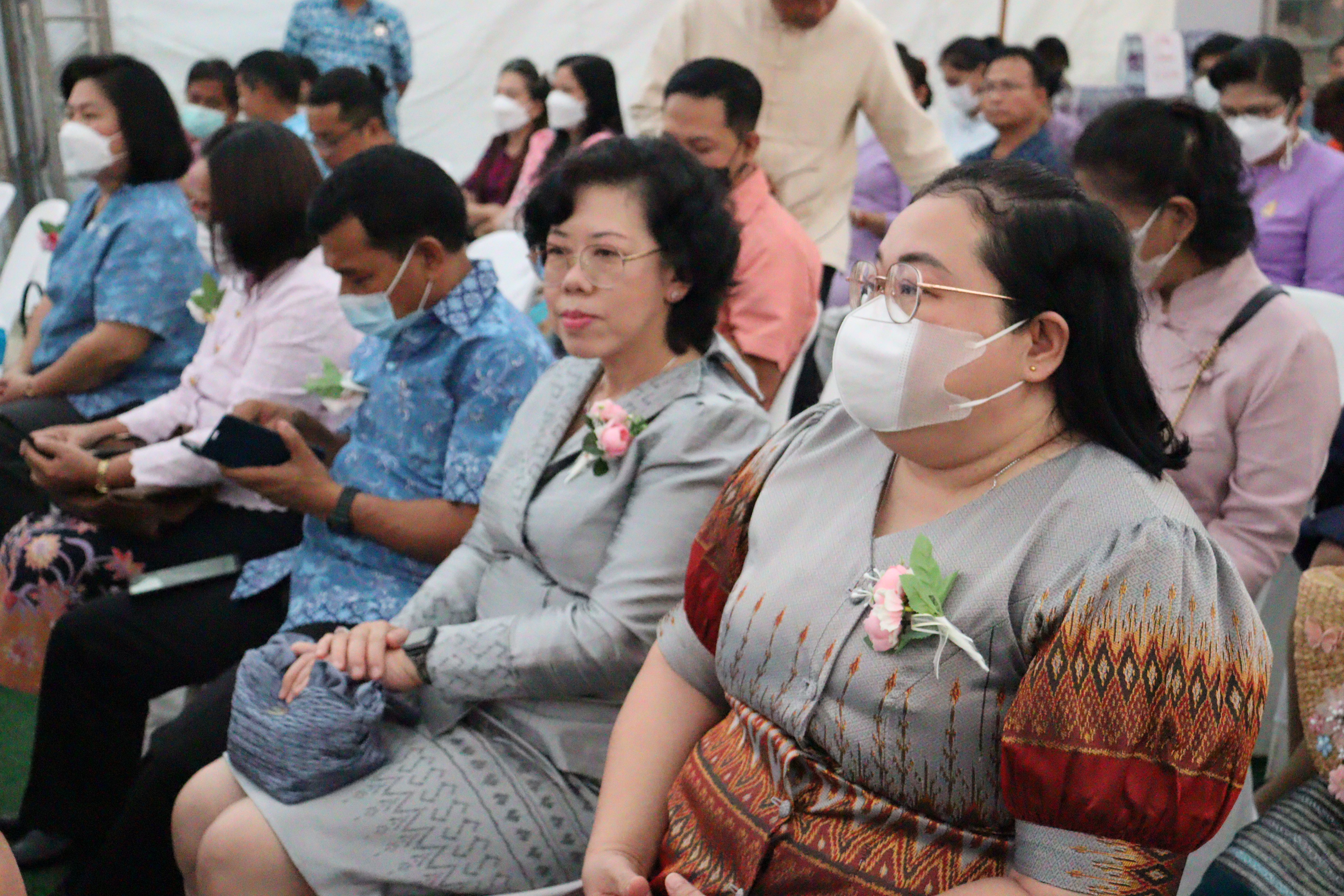 เครือข่าย OTOP สุราษฎร์สุดปัง เปิดตัวงาน “OTOP ทั่วไทยร่วมใจ @ สุราษฎร์ธานี” หน้าศาลากลางอย่างยิ่งใหญ่