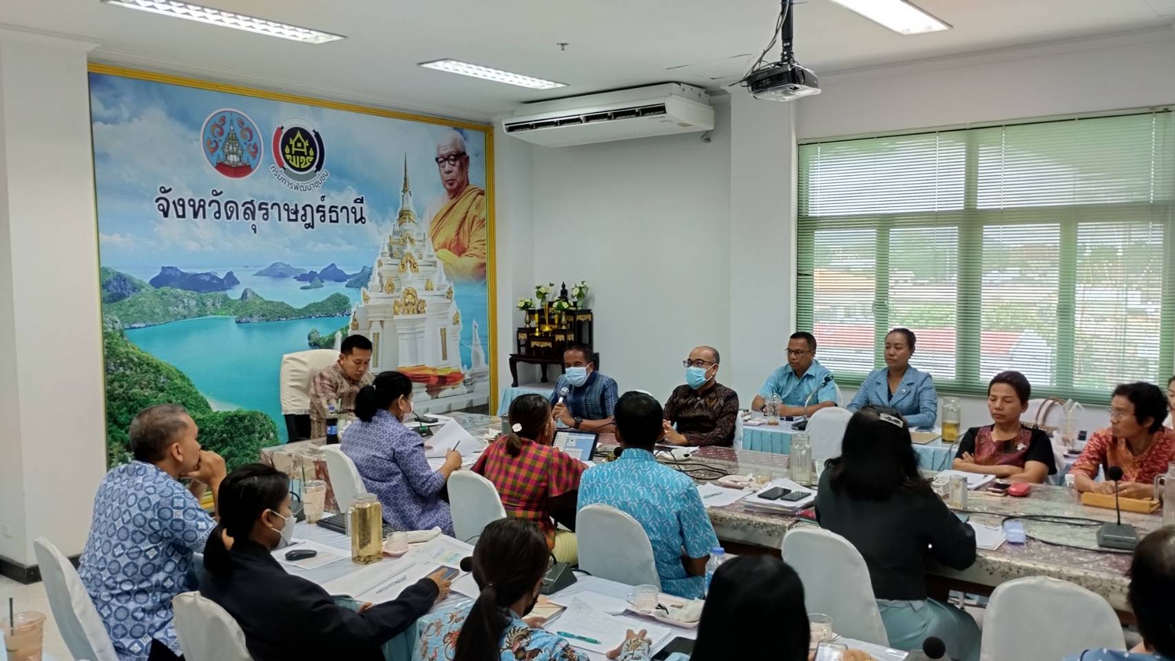 หนี้กองทุนสตรี มีทางออก แก้ไขได้ พช.สุราษฎร์ธานี เสริม Passion++ ลุยแก้หนี้สตรี มิถุนายนนี้ รู้เรื่อง!!!