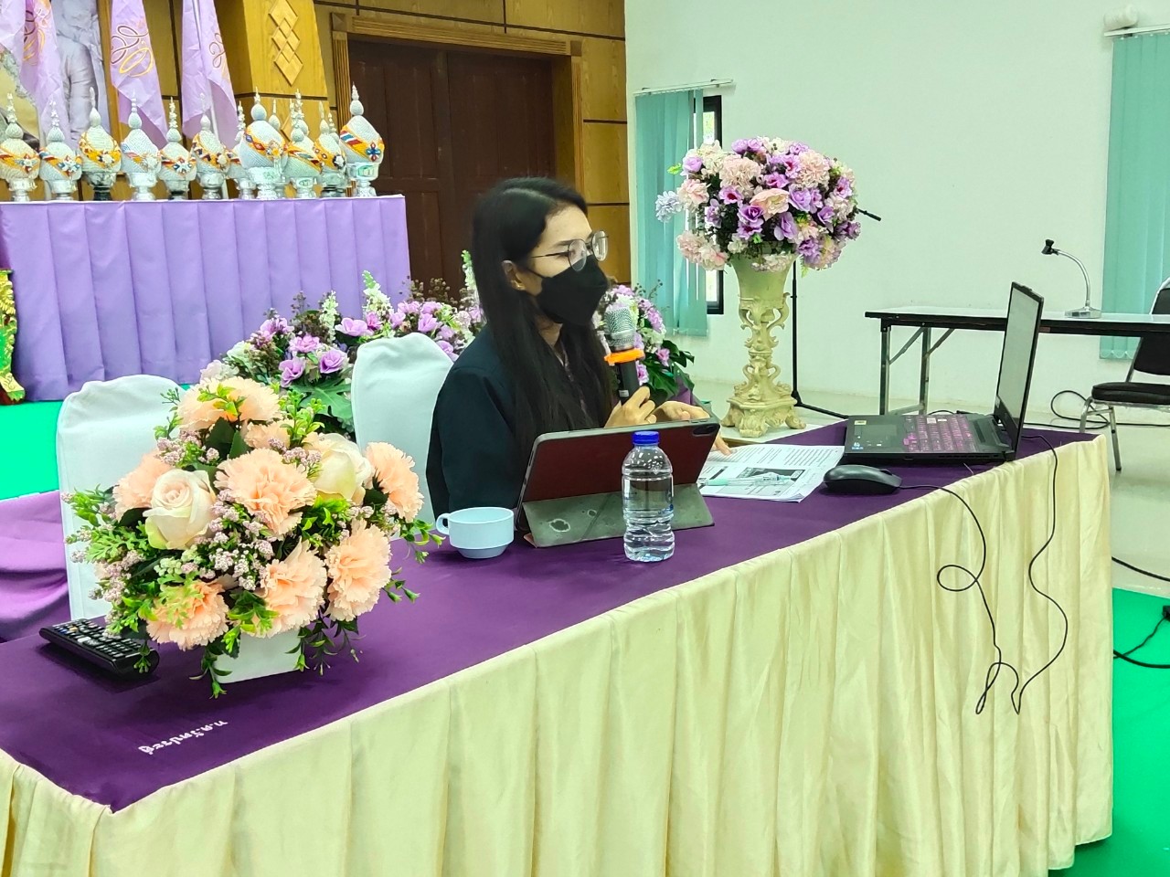 สตรีสุราษฎร์เรียนรู้ ร่วมมือแก้จน