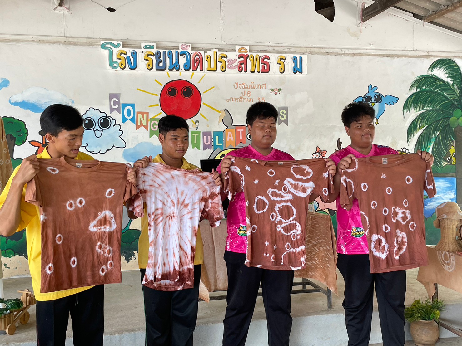 พช.สุราษฎร์  หนุนเสริมสัมมาชีพ ติดทักษะให้เยาวชน ก้าวพ้นยาเสพติด