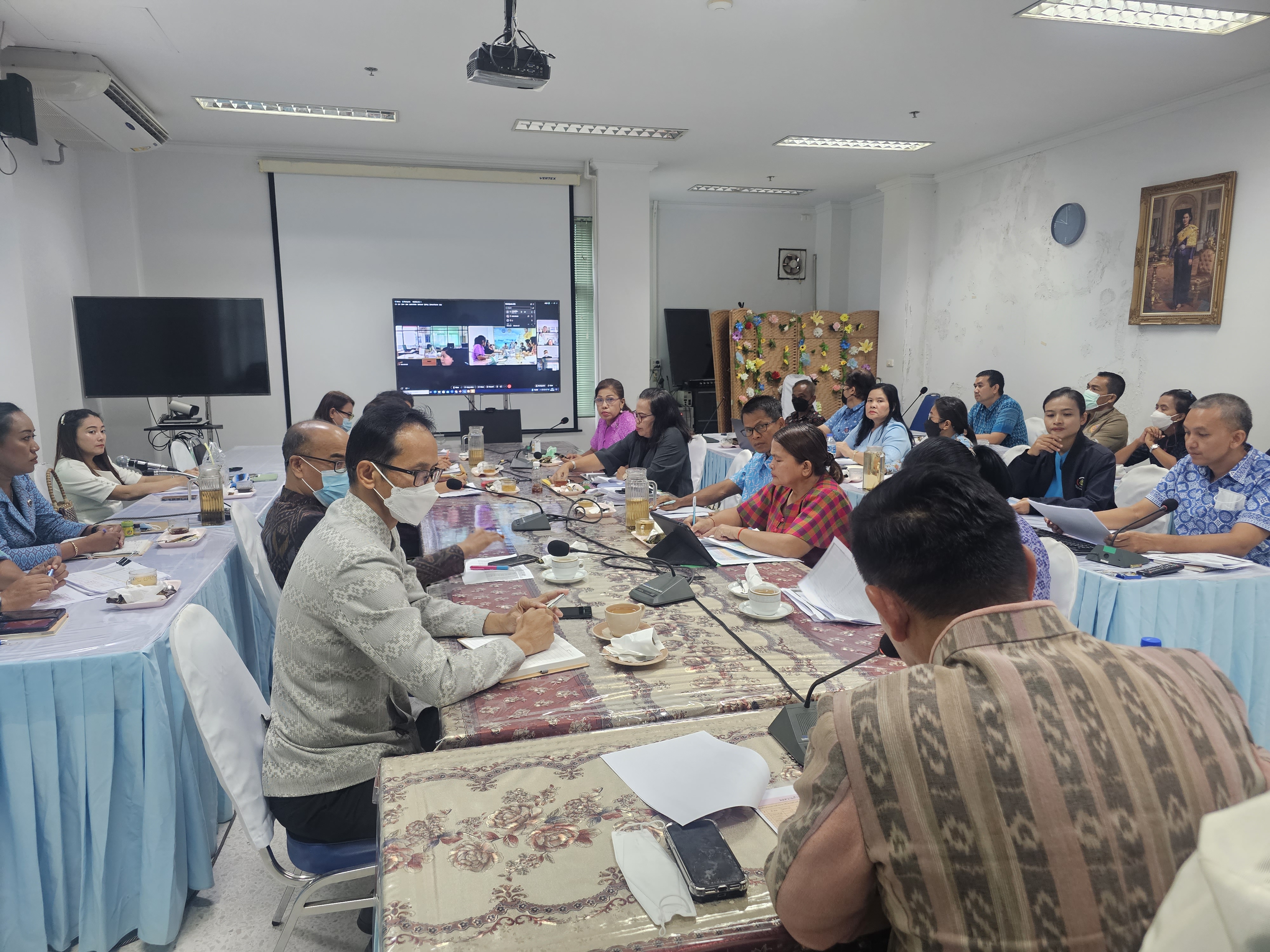 หนี้กองทุนสตรี มีทางออก แก้ไขได้ พช.สุราษฎร์ธานี เสริม Passion++ ลุยแก้หนี้สตรี มิถุนายนนี้ รู้เรื่อง!!!