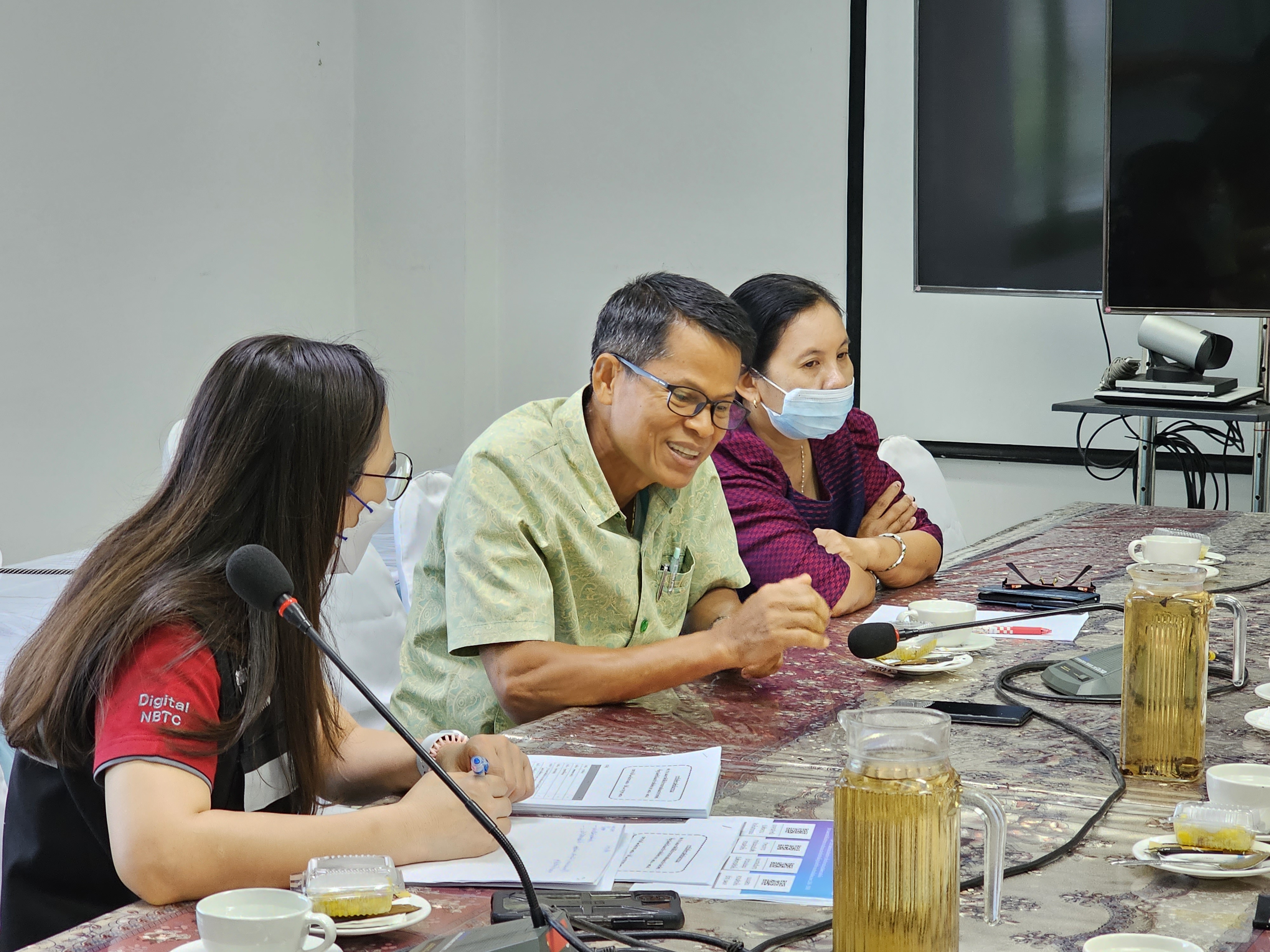 กสทช.บุกขอข้อมูล พช.สุราษฎร์ รับลูกร่วมกระจายข่าวการรับฟังความคิดเห็นสาธารณะ