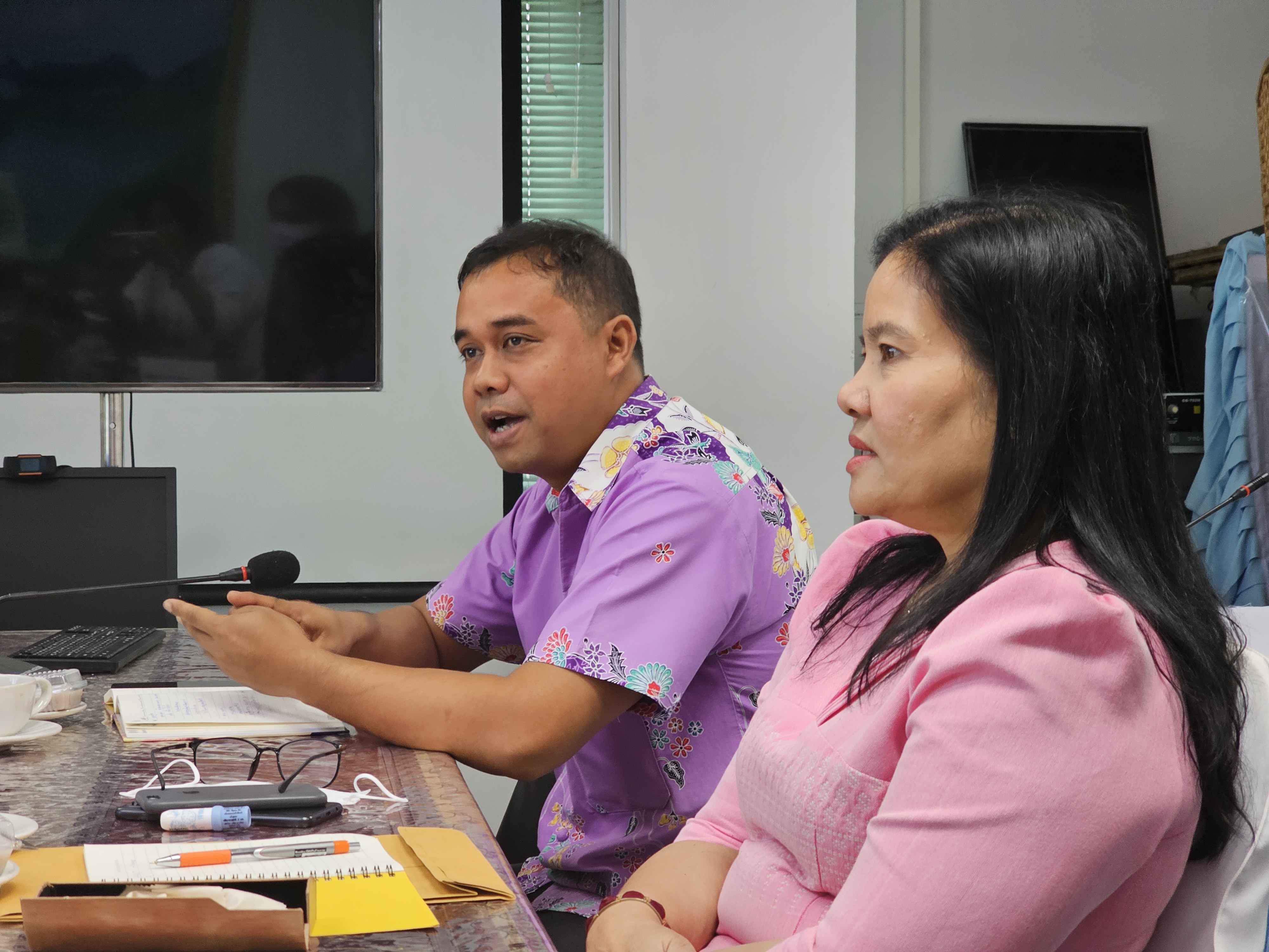 กสทช.บุกขอข้อมูล พช.สุราษฎร์ รับลูกร่วมกระจายข่าวการรับฟังความคิดเห็นสาธารณะ