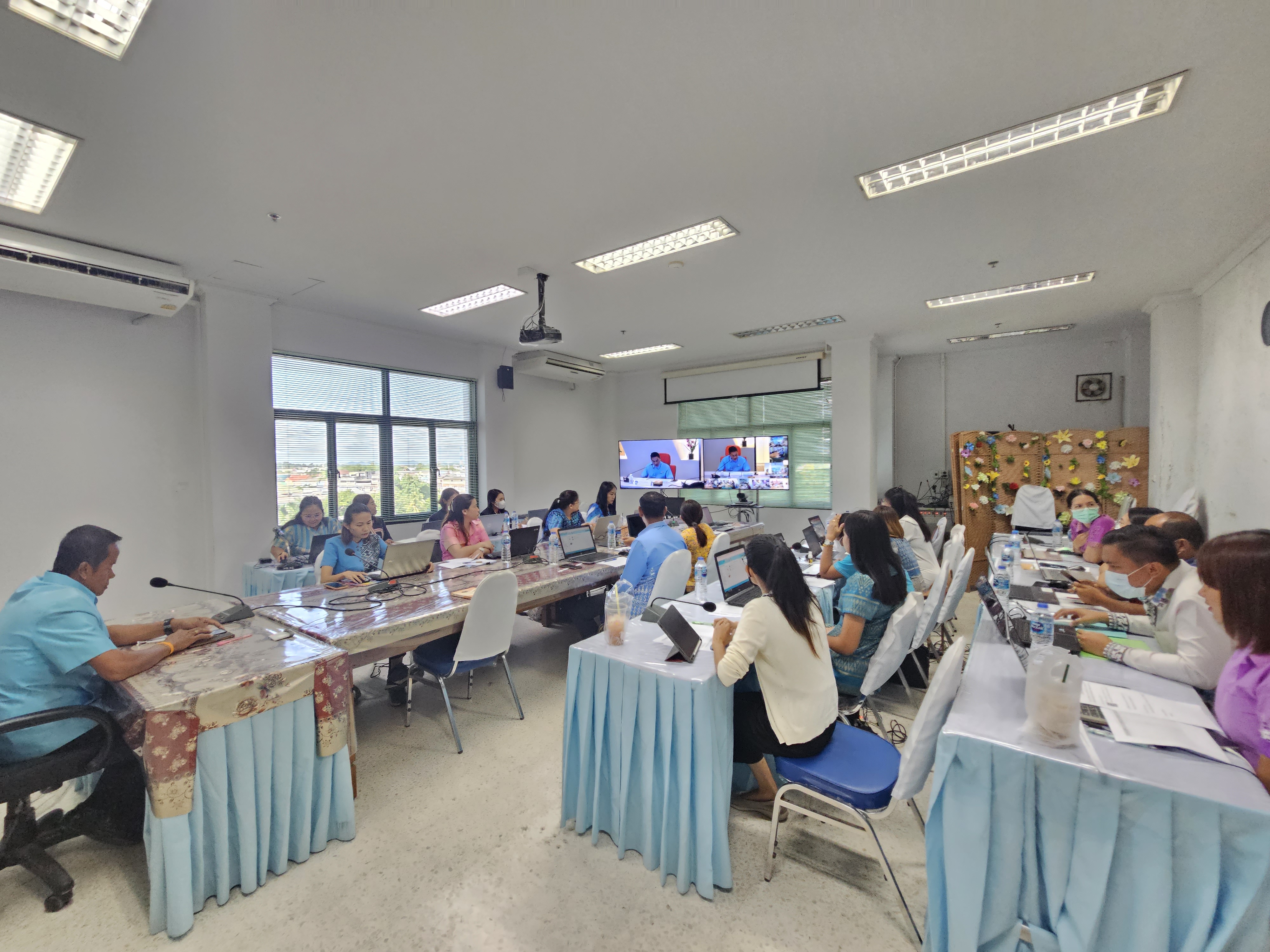 พช.สุราษฎร์ เตรียมความพร้อมสู่รัฐบาลดิจิทัลด้วยระบบสารบรรณอิเล็กทรอนิกส์