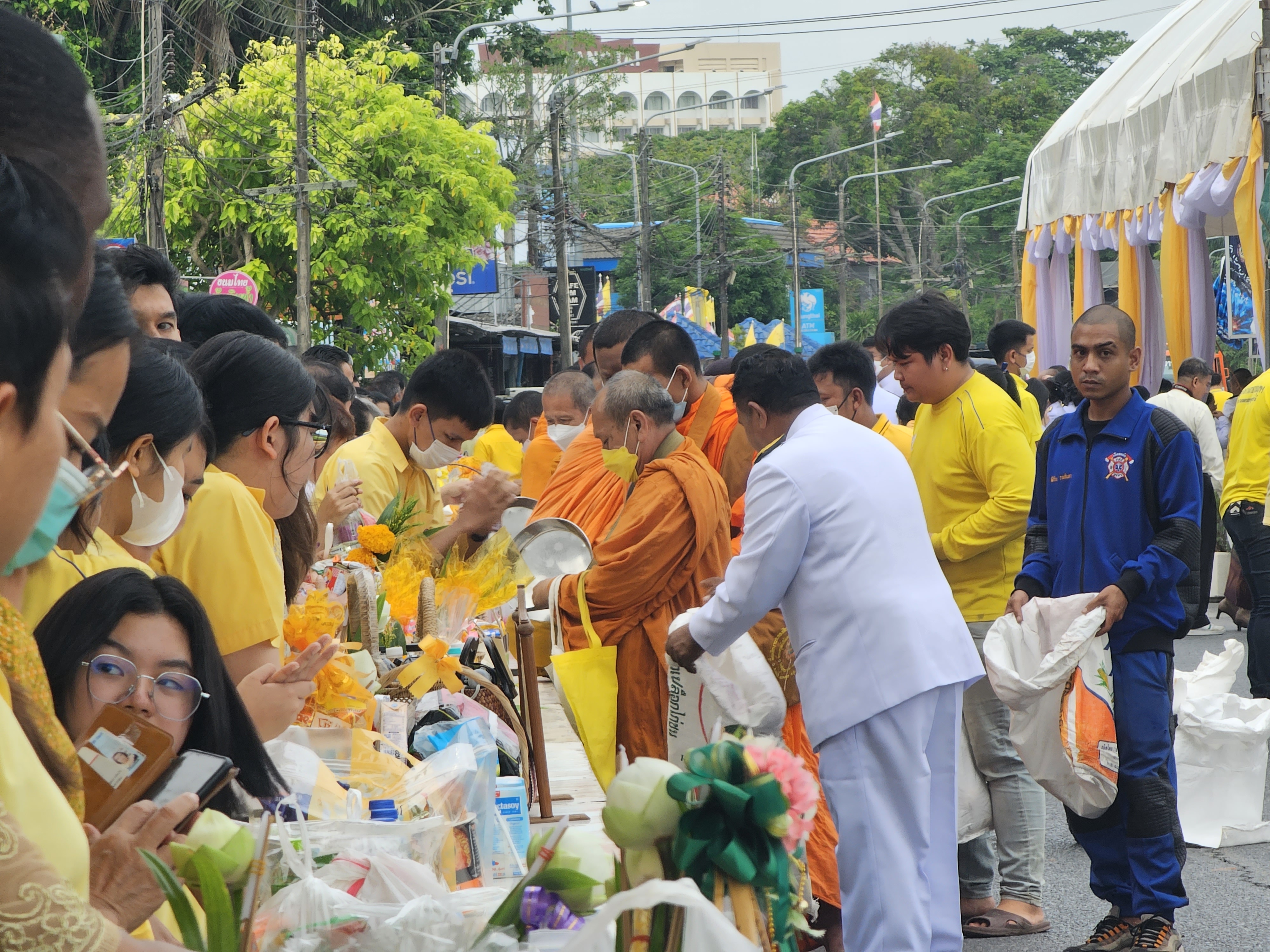 พช.สุราษฎร์ ร่วมกิจกรรมเฉลิมพระเกัยรติพระบาทสมเด็จพระเจ้าอยู่หัว