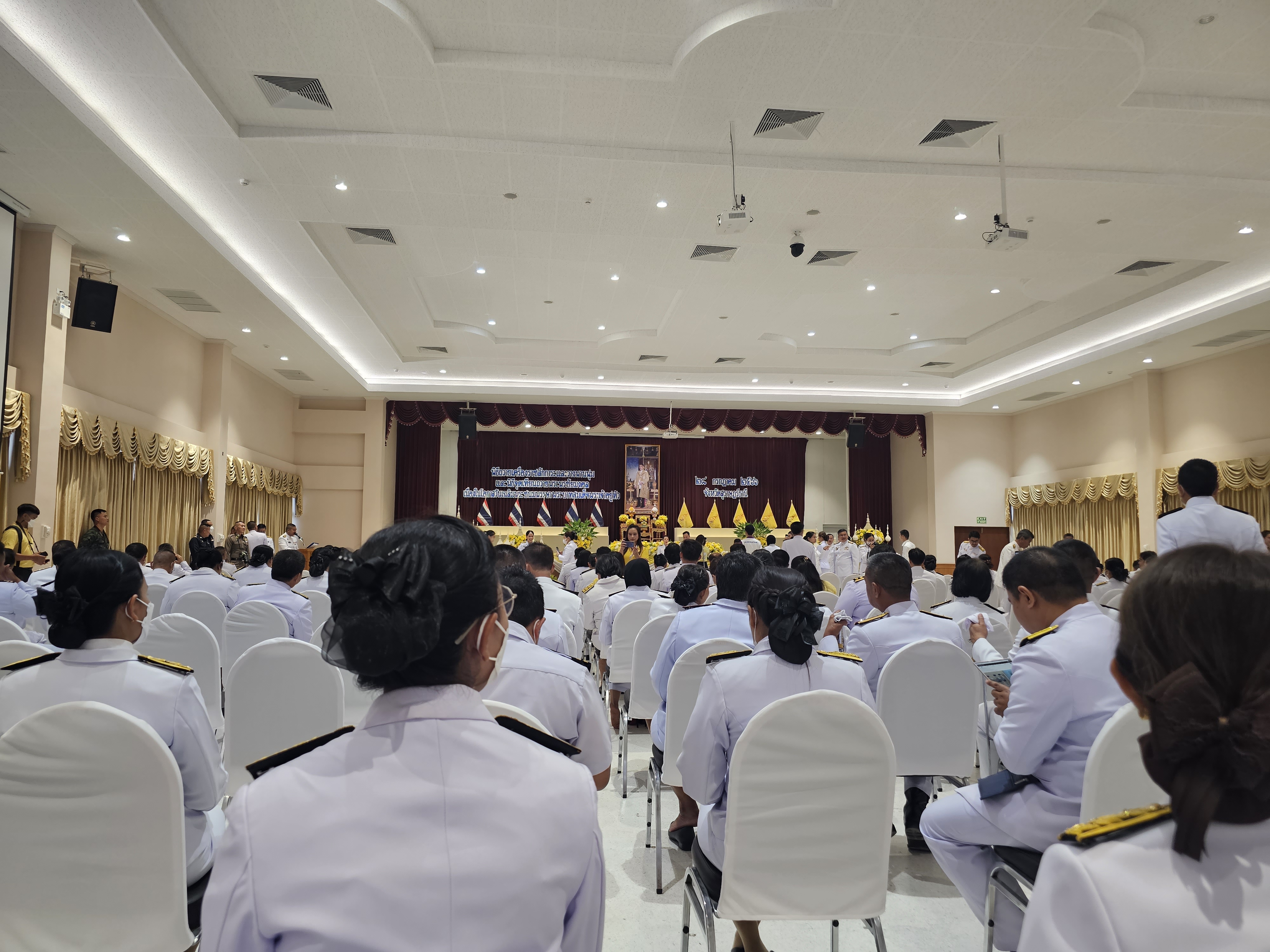 พช.สุราษฎร์ ร่วมกิจกรรมเฉลิมพระเกัยรติพระบาทสมเด็จพระเจ้าอยู่หัว