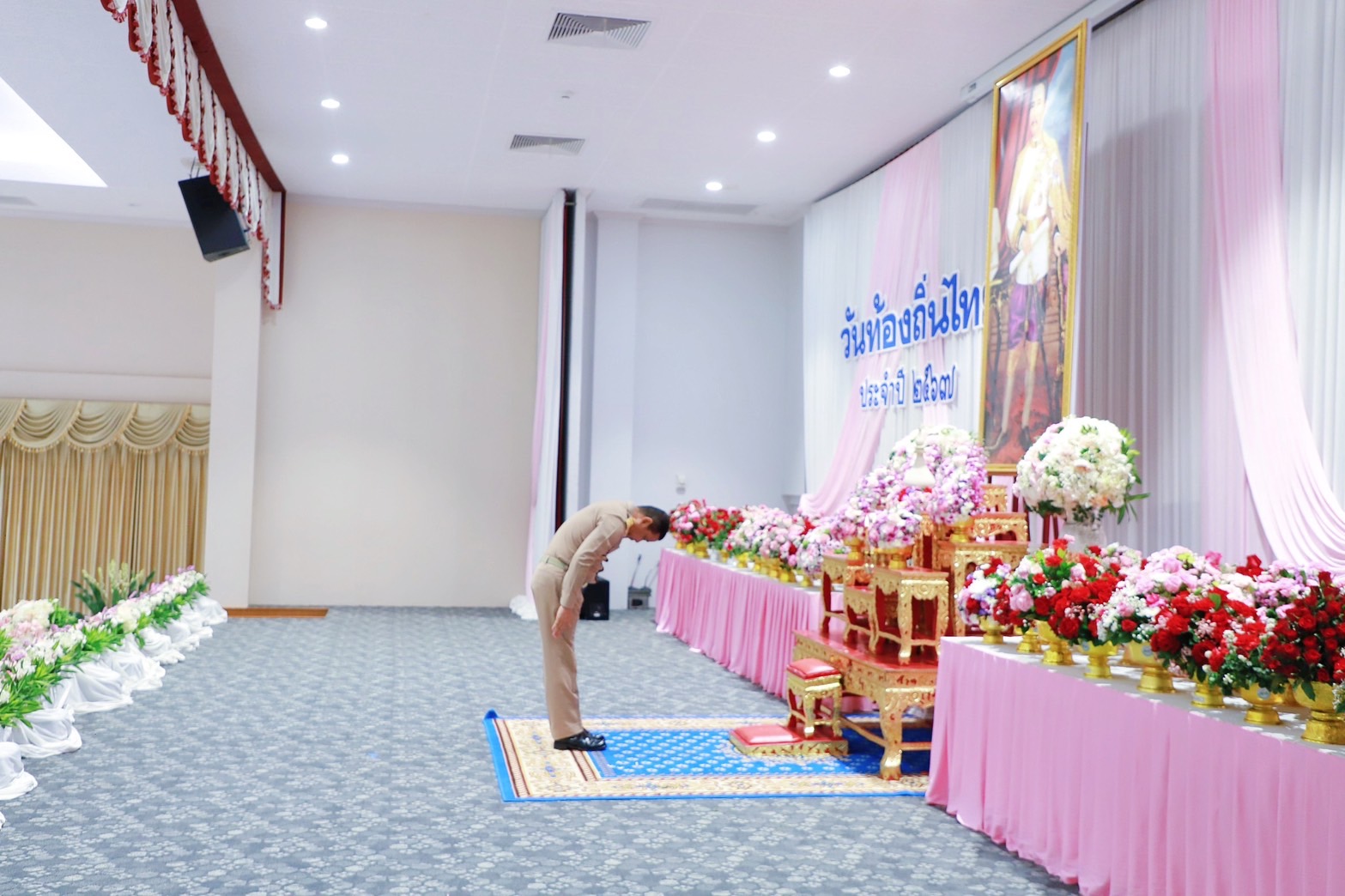 พช.สุราษฎร์ ร่วมพิธีถวายราชสักการะ พระบาทสมเด็จพระจุลจอมเกล้าเจ้าอยู่หัว เนื่องในโอกาส “วันท้องถิ่นไทย ประจำปี 2567”