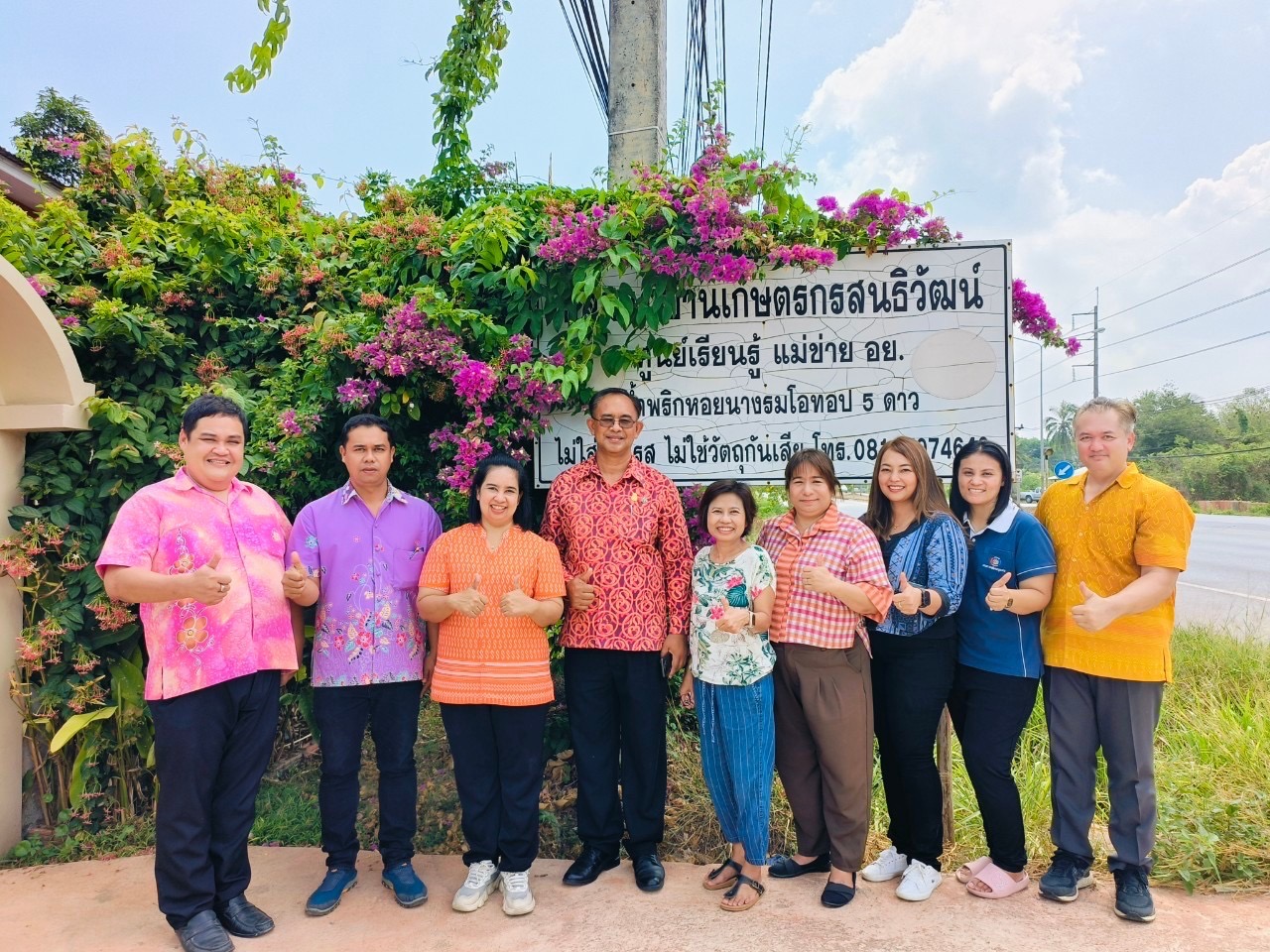 พช.สุราษฎร์ ต้อนรับคณะถ่ายทำสื่อเรียนรู้สู่สาธารณะ “Click ชุมชน…เครื่องมือดิจิทัลกับการพัฒนาชุมชน”