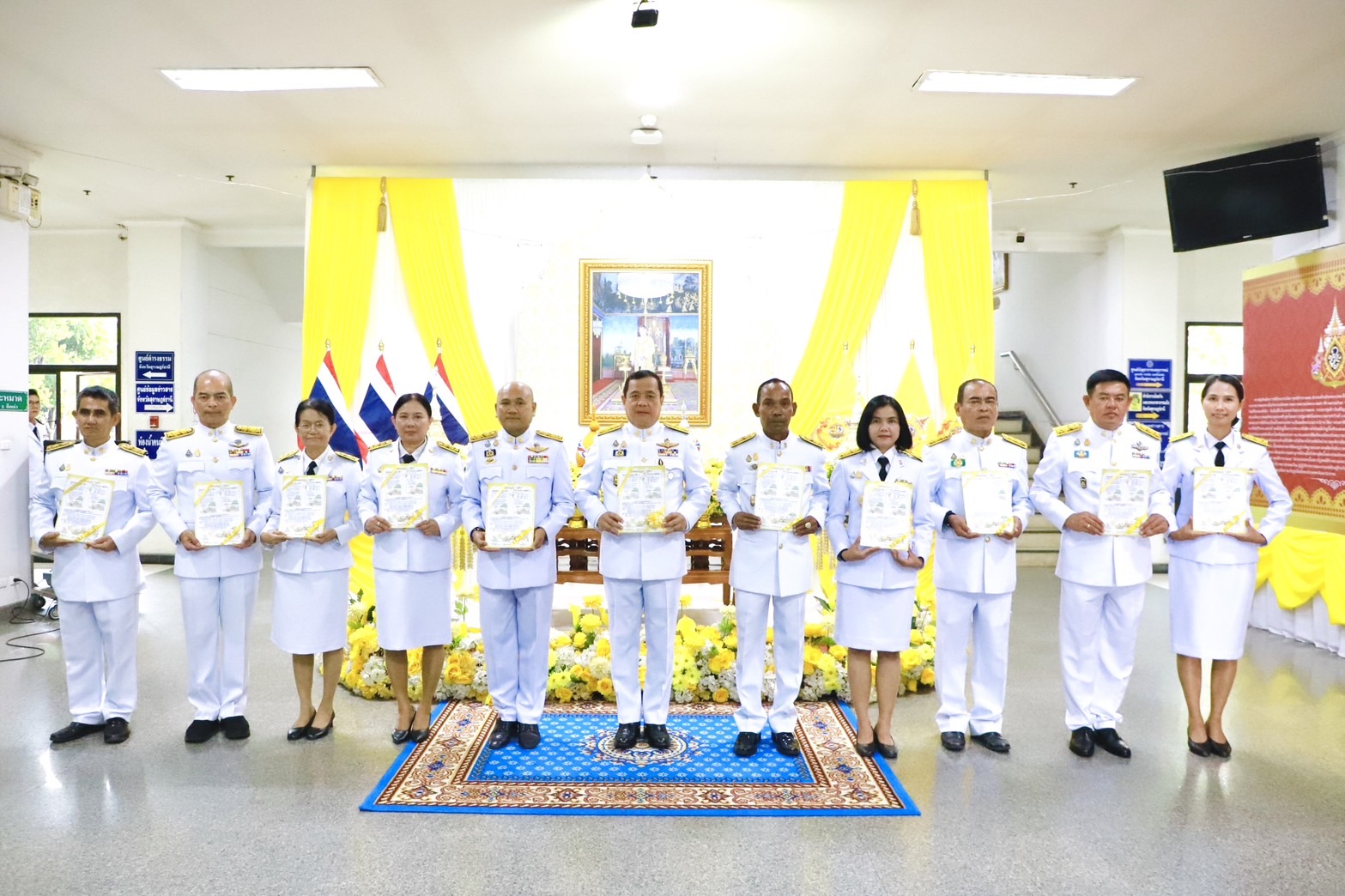 พช.สุราษฎร์ เข้ารับพระราชทานแผ่นธรรมนาวา “วัง”