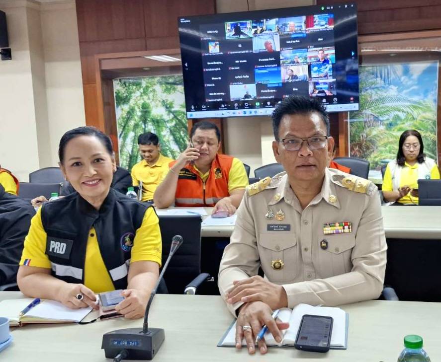 📣พช.เมืองคนดี📣 ร่วมประชุมติดตามสถานการณ์น้ำท่วมในเขตจังหวัดสุราษฎร์ธานี
