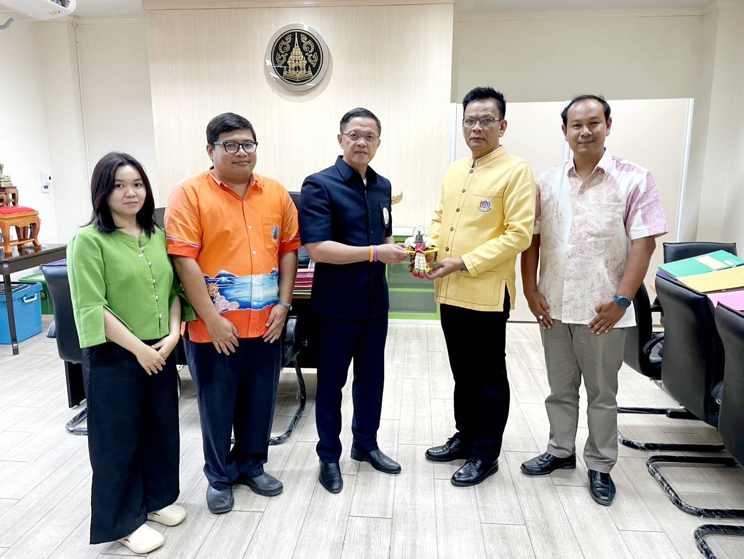 พจ.ประโมทย์ เข้าพบรองผู้ว่าราชการจังหวัดสุราษฎร์ธานี