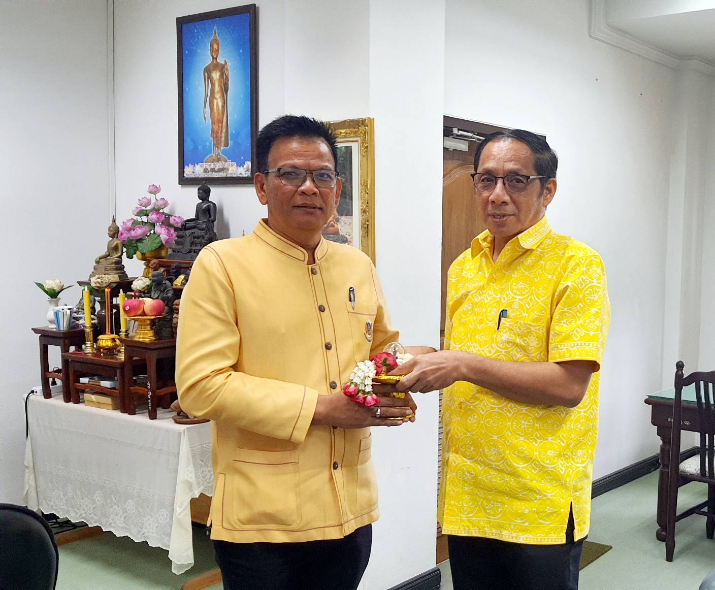 พจ.ประโมทย์ เข้าพบรองผู้ว่าราชการจังหวัดสุราษฎร์ธานี