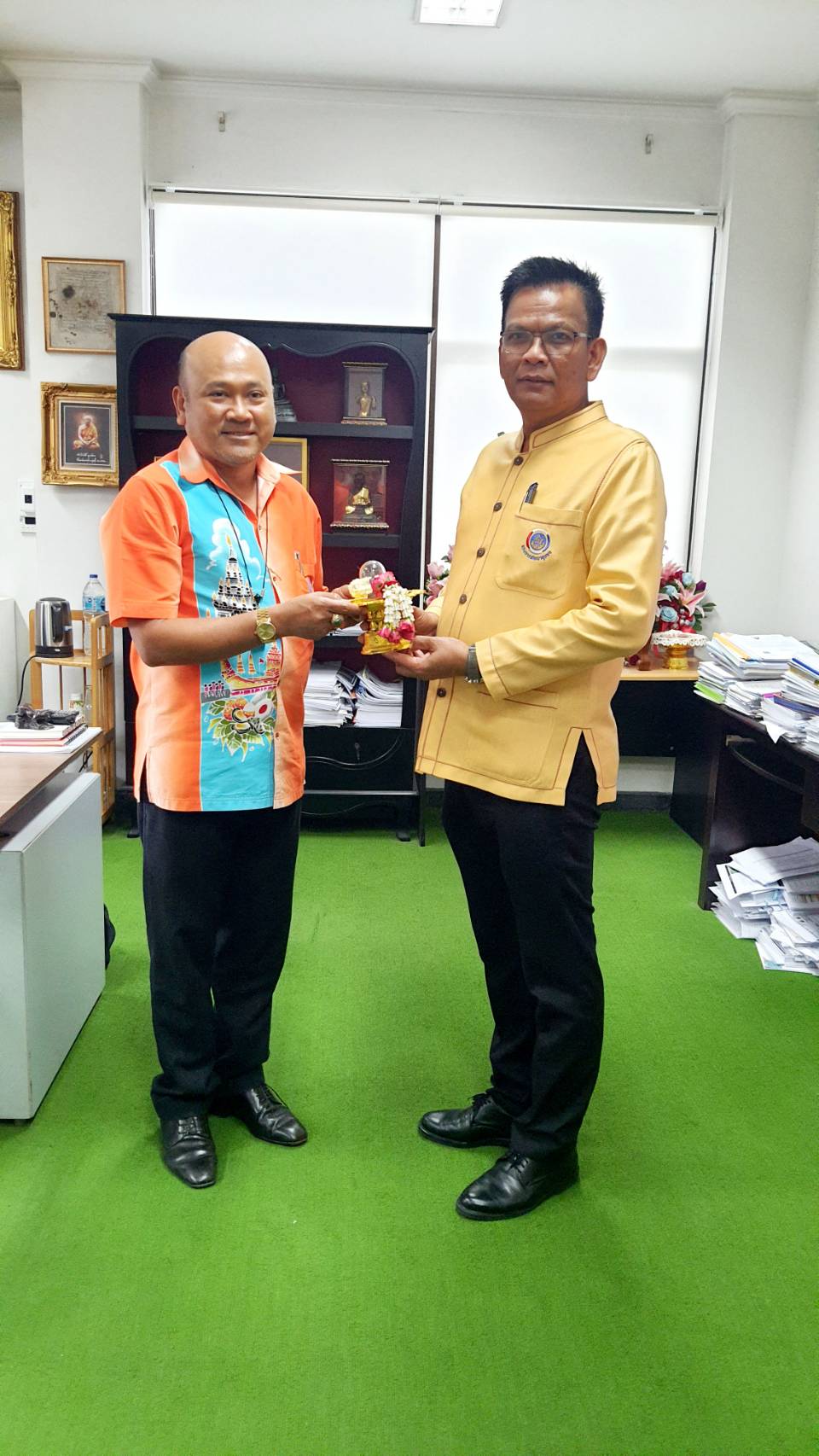 พจ.ประโมทย์ เข้าพบรองผู้ว่าราชการจังหวัดสุราษฎร์ธานี