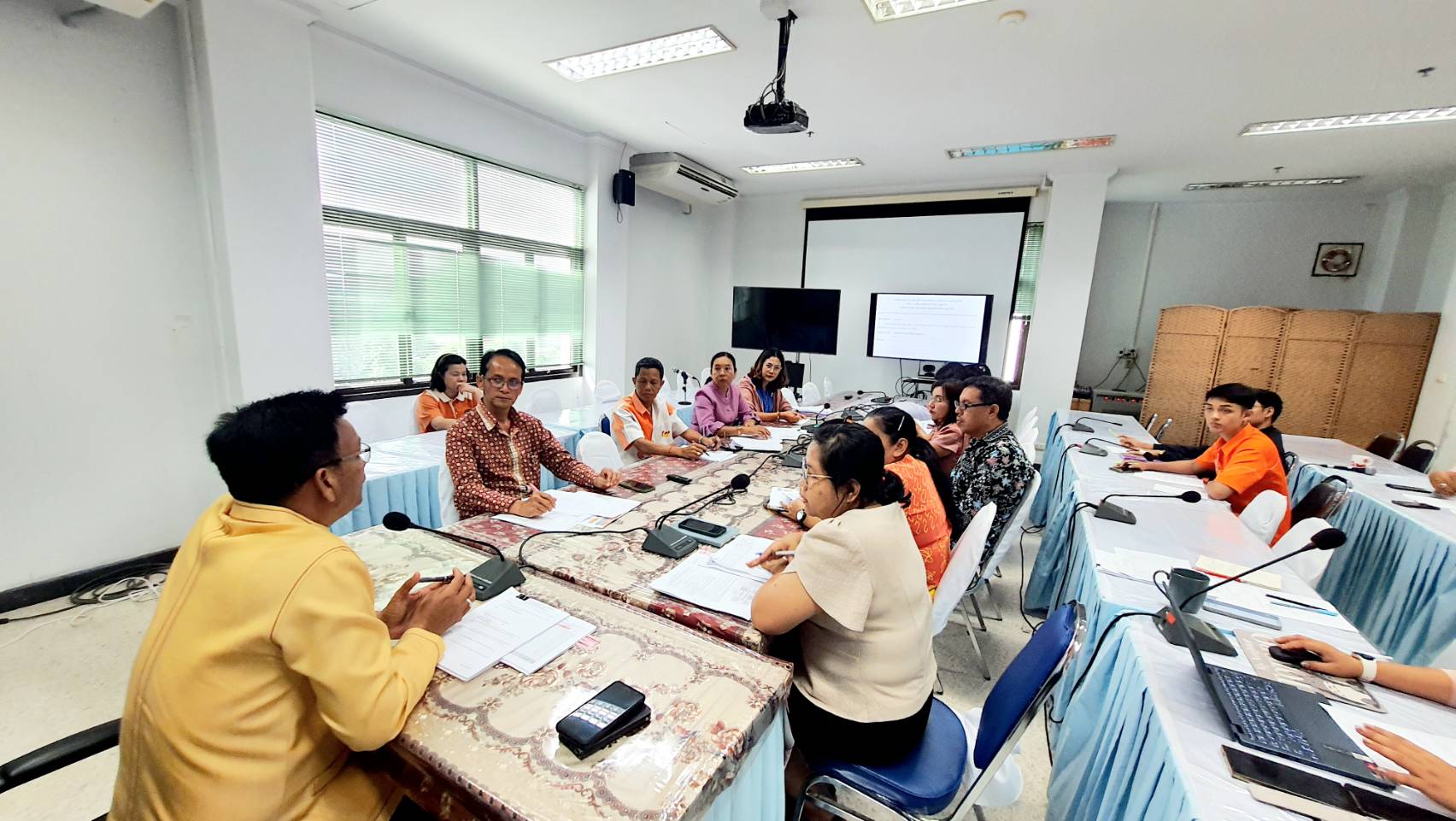 พช.สุราษฎร์ธานี พร้อมลุยงาน ประชุมวางแผนขับเคลื่อนงานเศรษฐกิจฐานราก