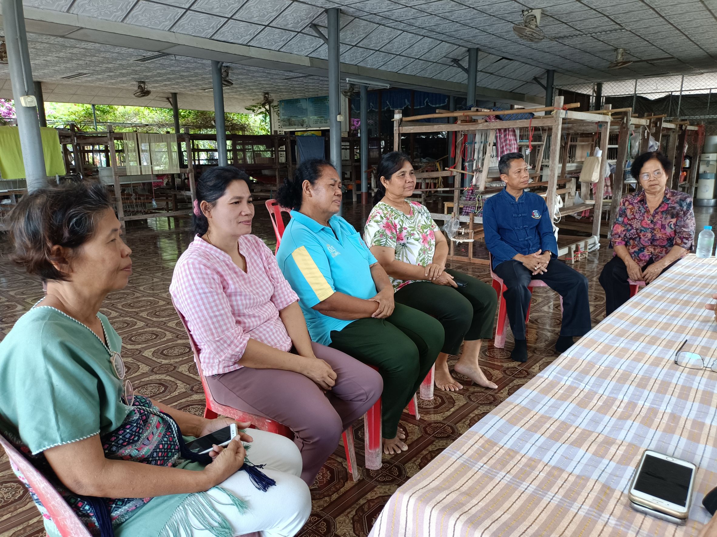 📣พช.สุราษฎร์ธานี📣 มอบแนวทางการขับเคลื่อนงานกองทุนแม่ของแผ่นดิน ในการประชุมเชิงปฏิบัติการคณะกรรมการกองทุนแม่ของแผ่นดิน อำเภอวิภาวดี