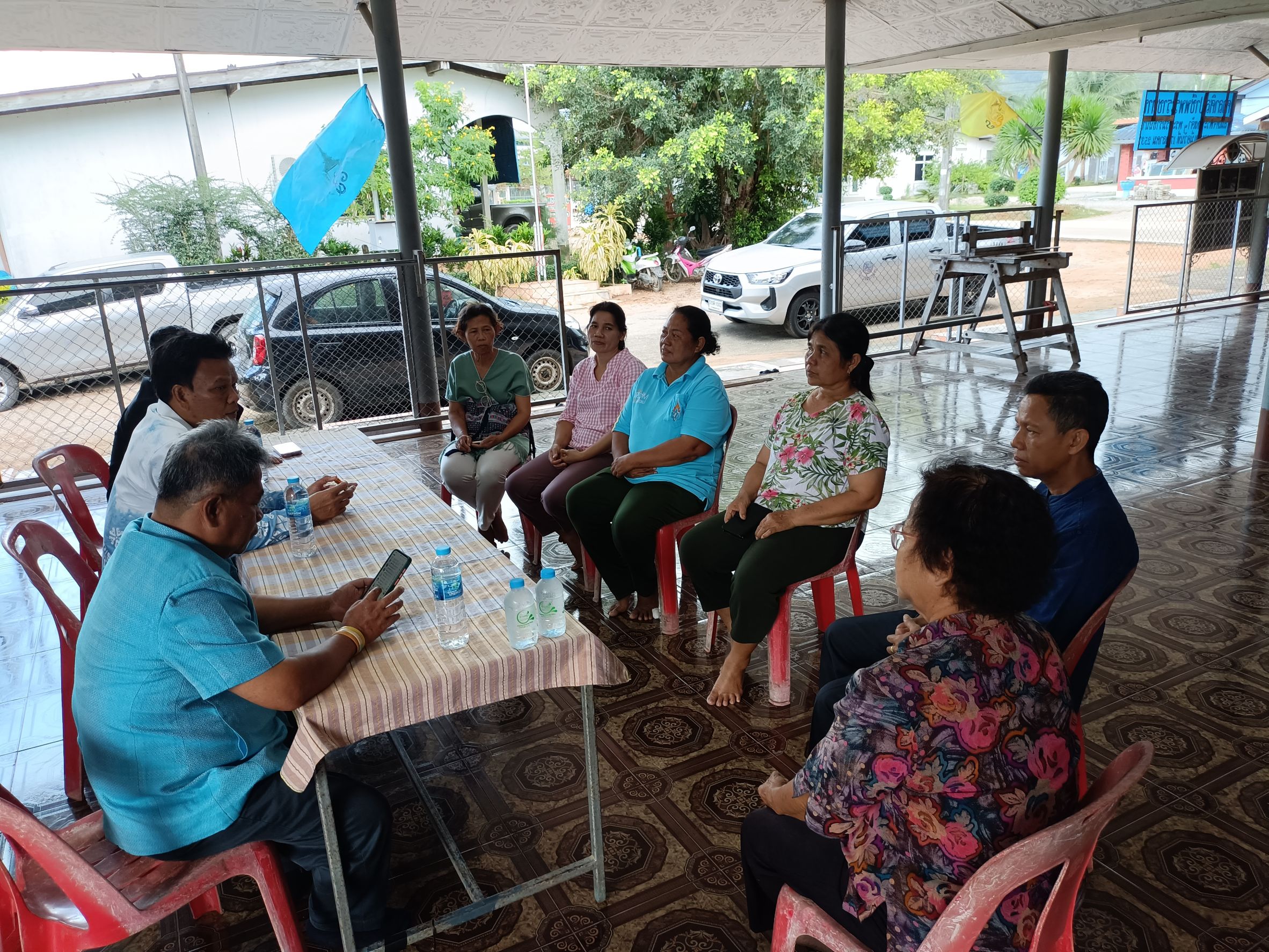 📣พช.สุราษฎร์ธานี📣 มอบแนวทางการขับเคลื่อนงานกองทุนแม่ของแผ่นดิน ในการประชุมเชิงปฏิบัติการคณะกรรมการกองทุนแม่ของแผ่นดิน อำเภอวิภาวดี