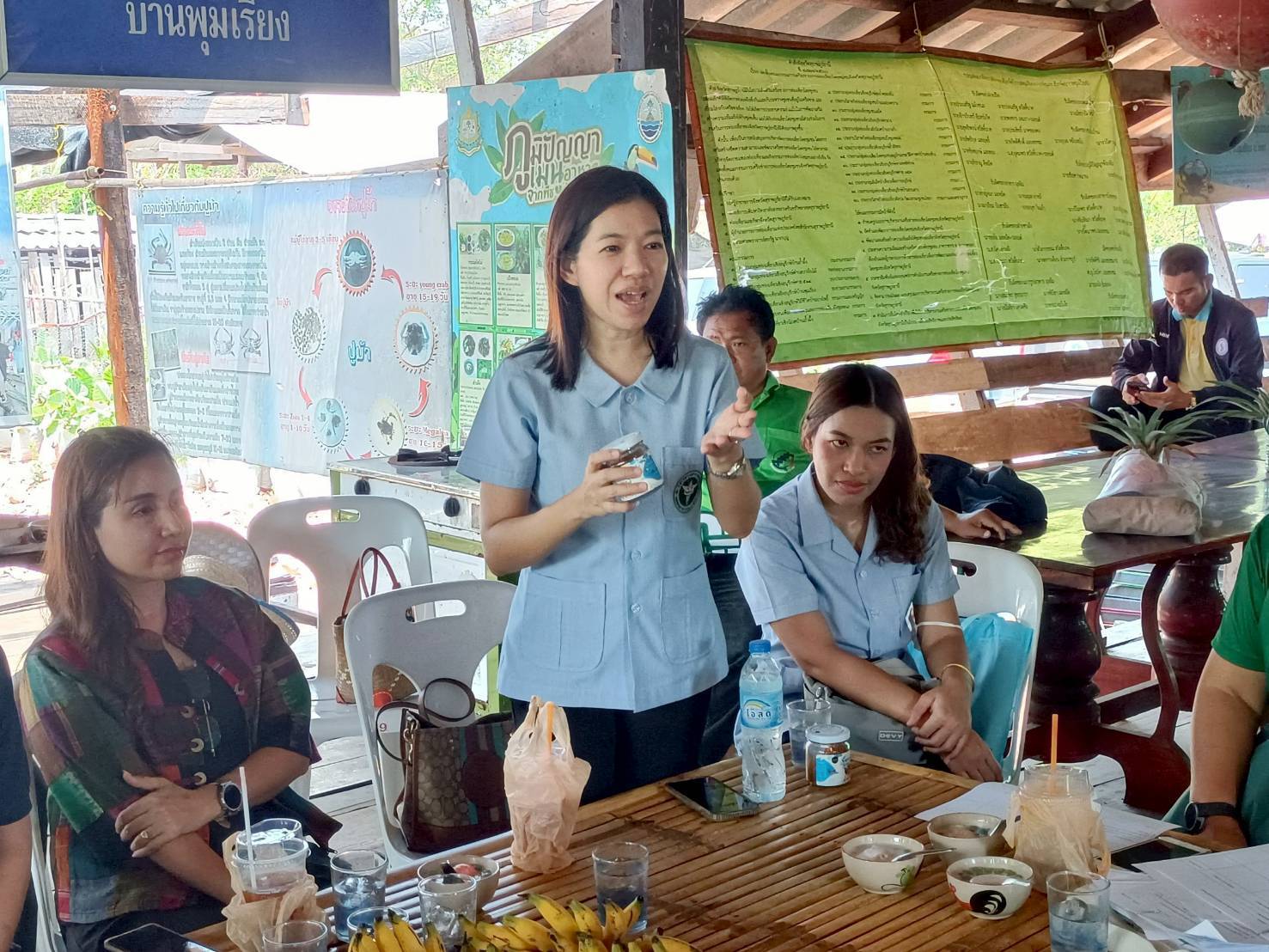 พช.สุราษฎร์ นำคณะทำงานขับเคลื่อนเศรษฐกิจฐานรากฯ ลงพื้นที่ติดตามและประเมินศักยภาพกลุ่มเป้าหมาย